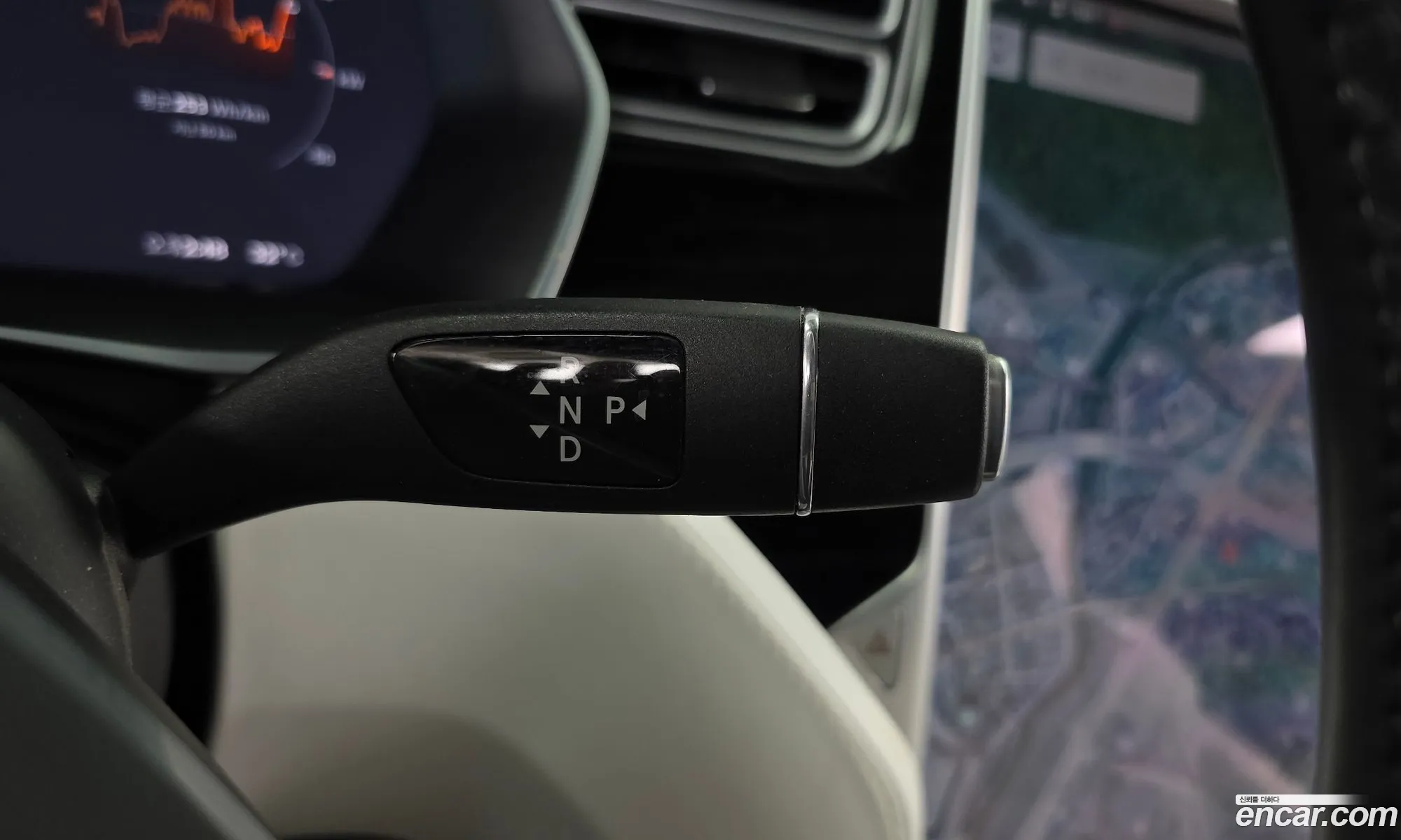 Tesla Model S 2017 5YJSA1E28HF208498 — 16