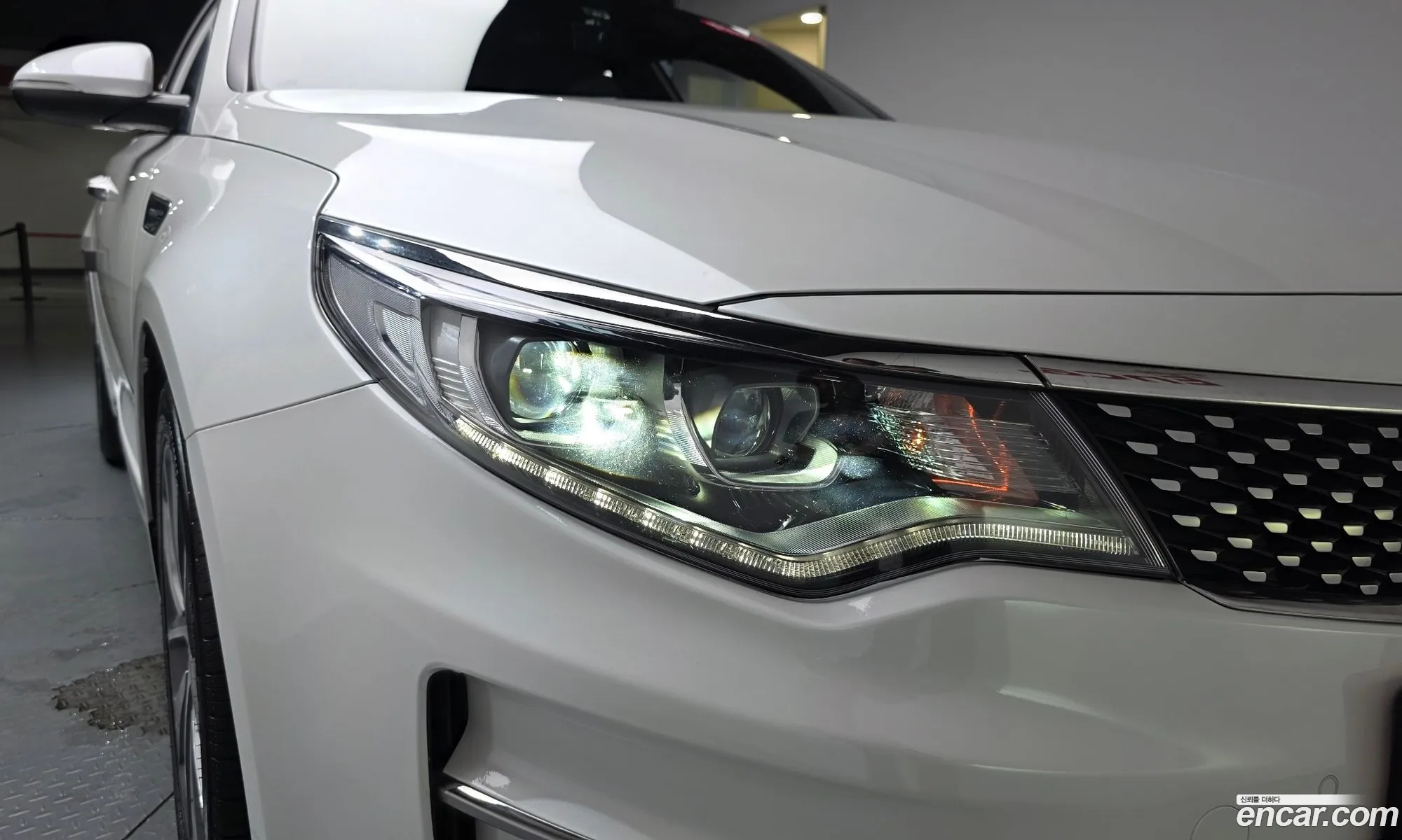 Kia K5 2017 — 32