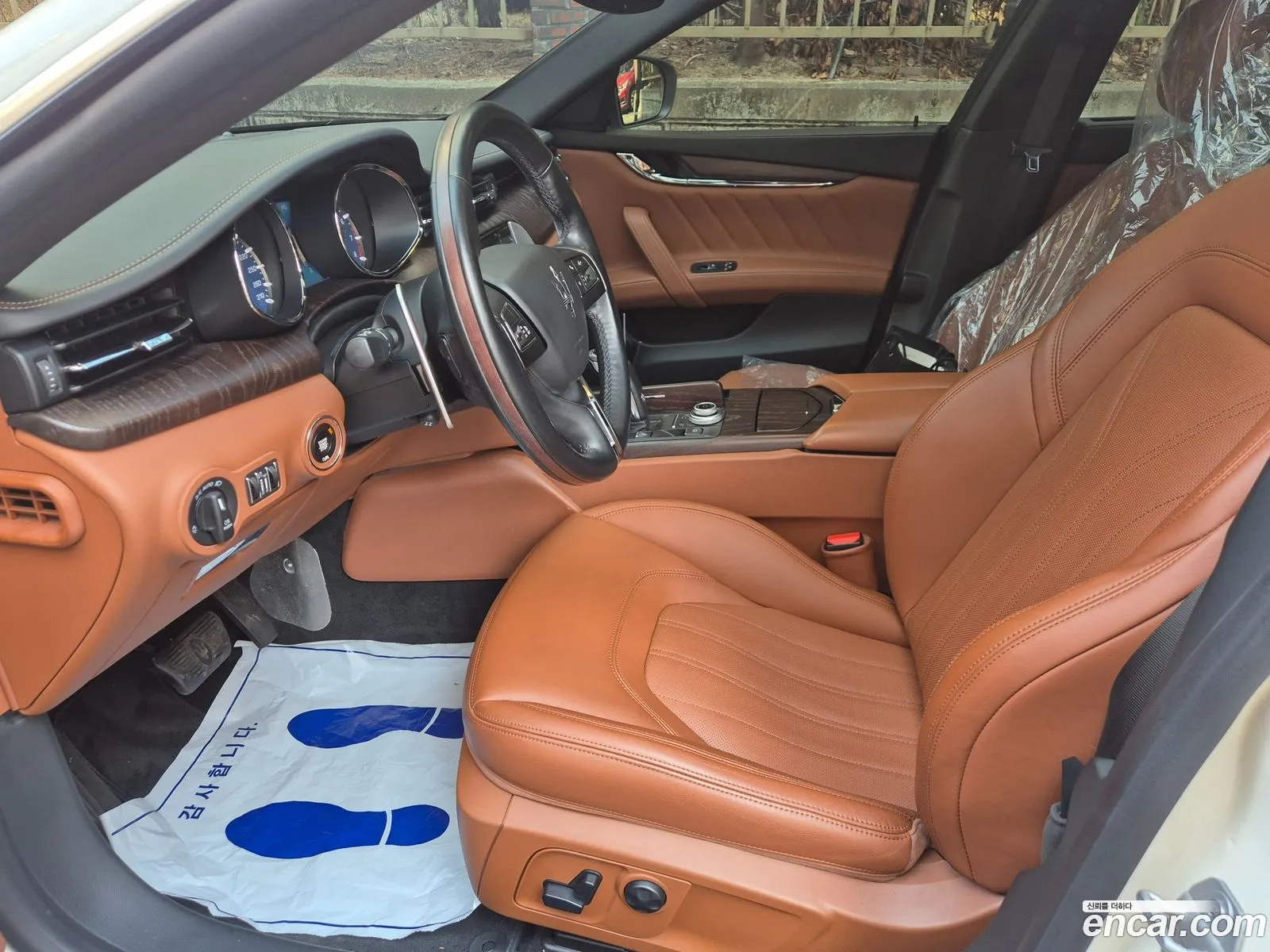 Maserati Quattroporte 2019 — 17