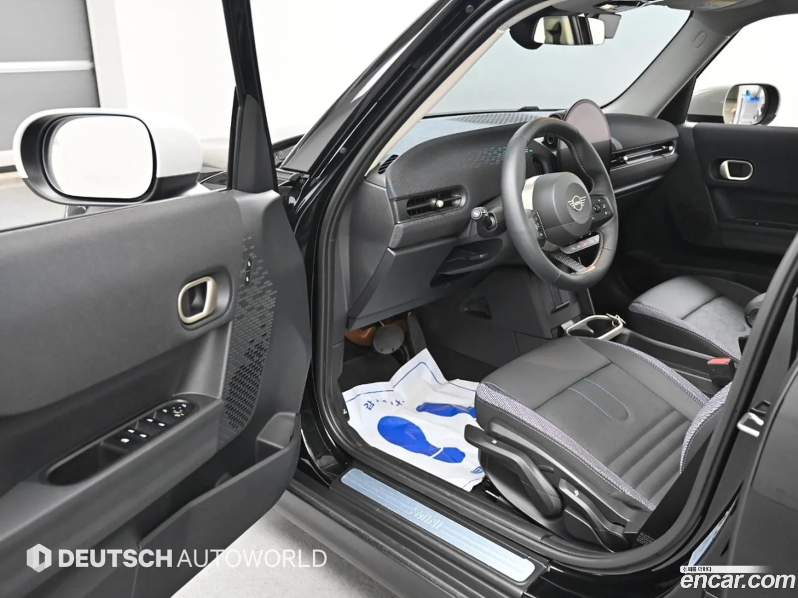 Mini Cooper C 2025 — 10