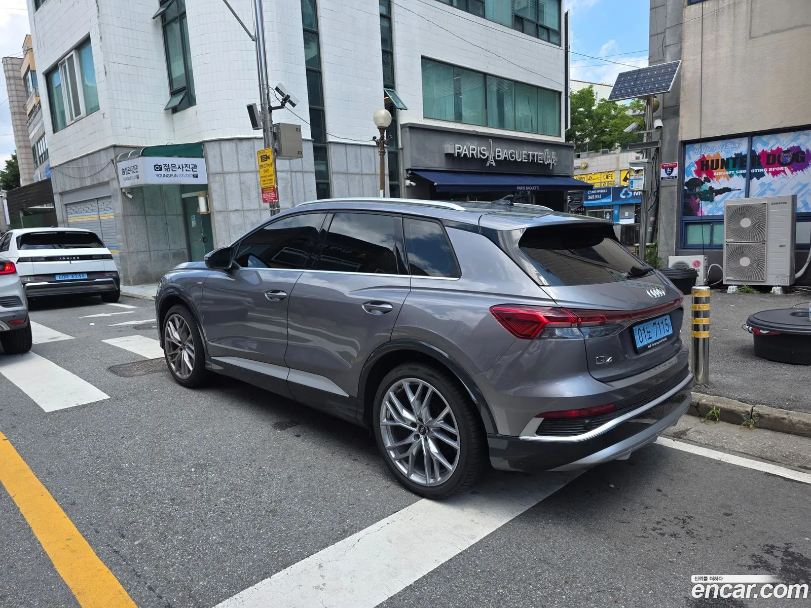 Audi Q4 e-tron 2025 — 10