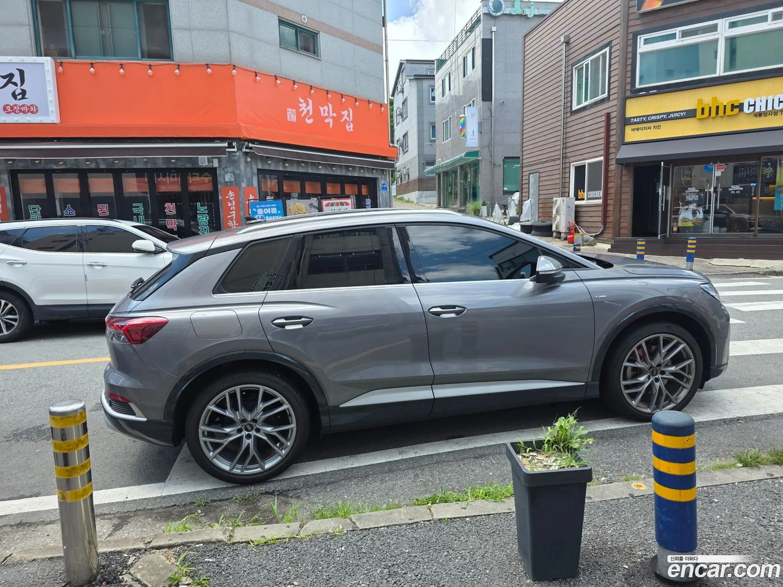 Audi Q4 e-tron 2025 — 7