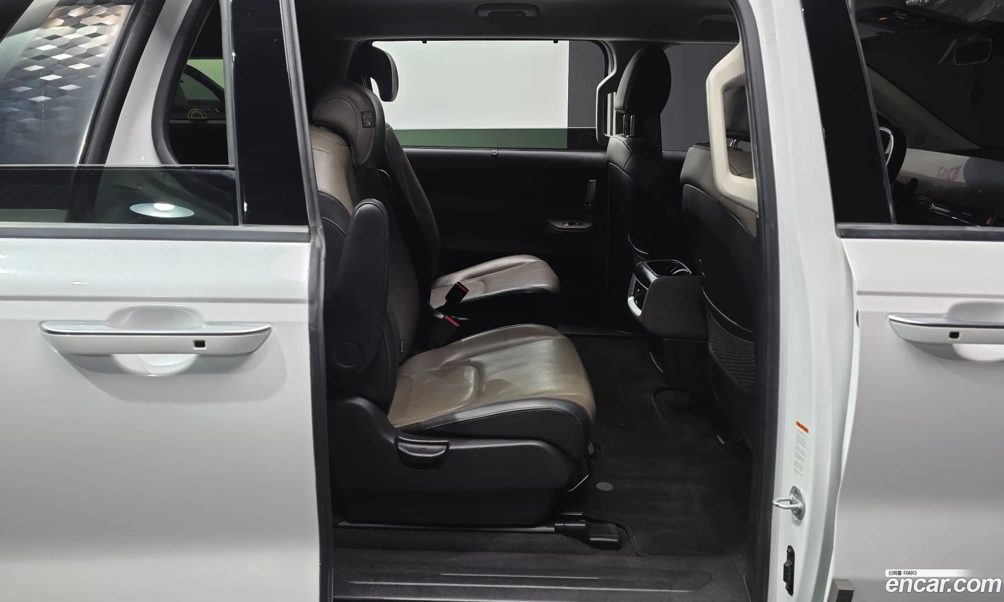 Kia Carnival 2023 KNANC813BRS409195 — 2