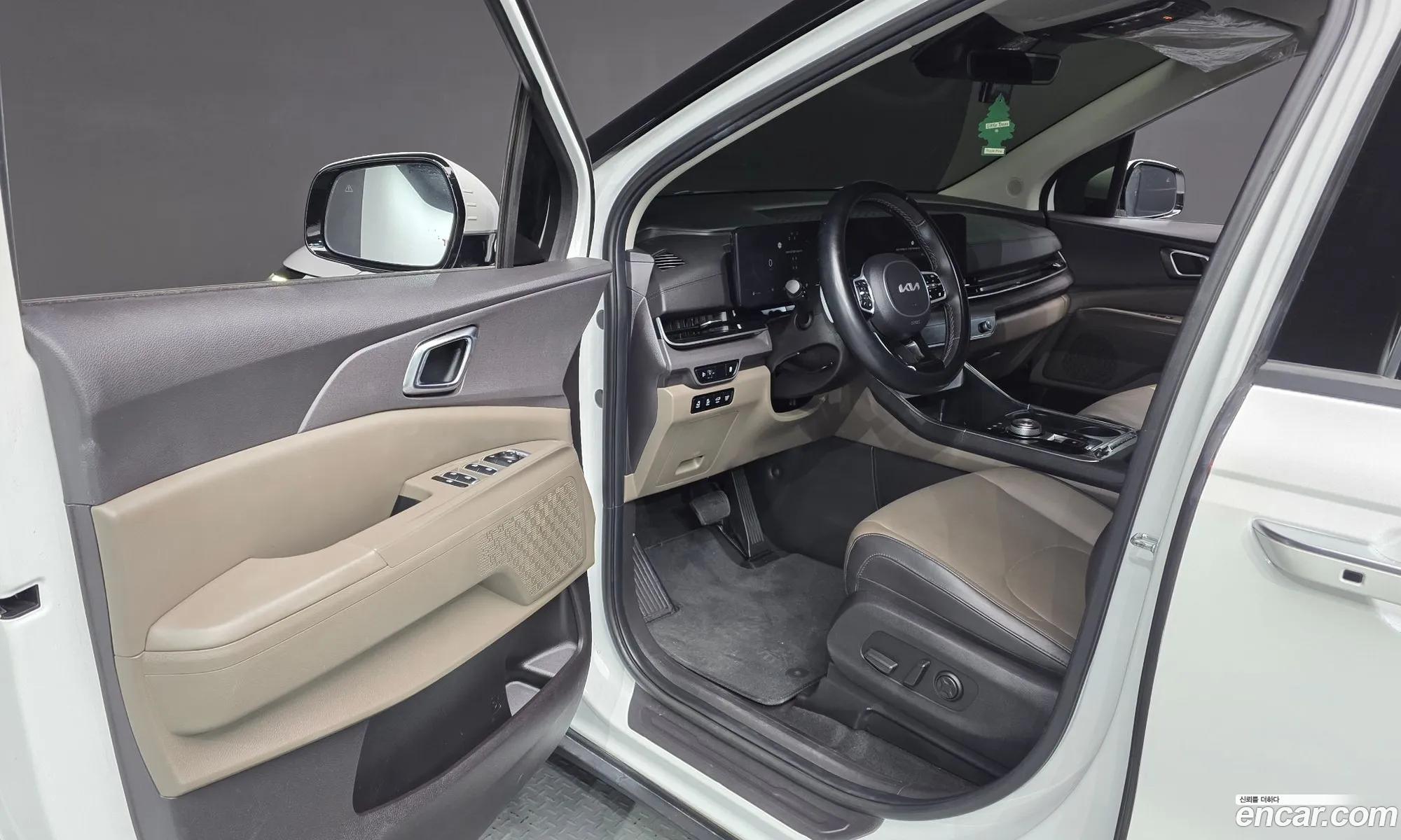 Kia Carnival 2023 KNANC813BRS409195 — 6
