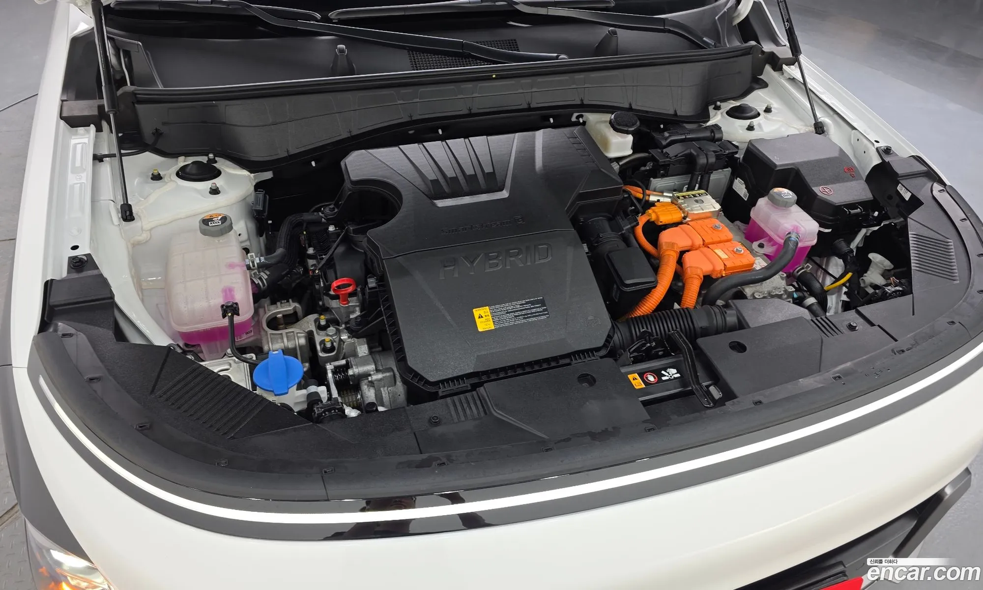Hyundai Kona Hybrid 2023 — 8