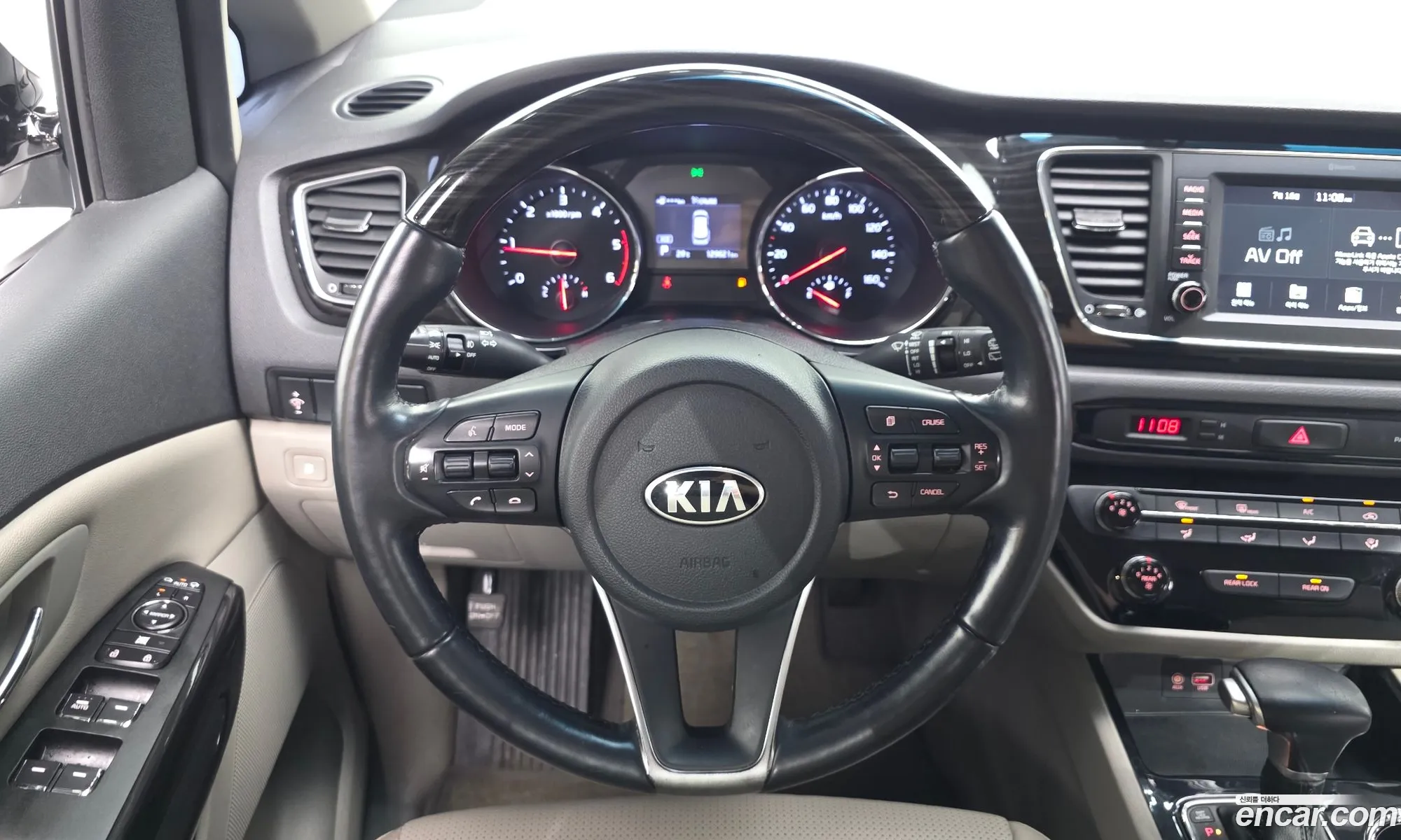 Kia Carnival 2019 KNHMF37ABKS563409 — 17