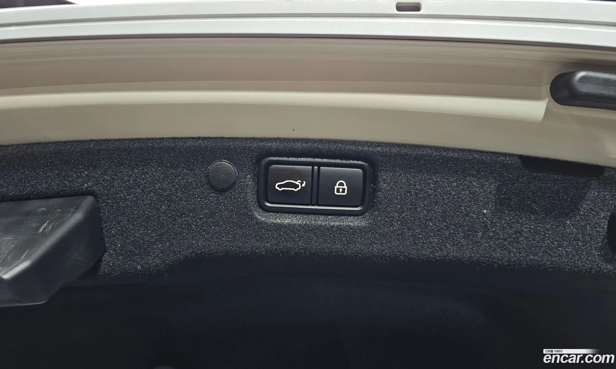 Kia K7 Premier 2019 — 26