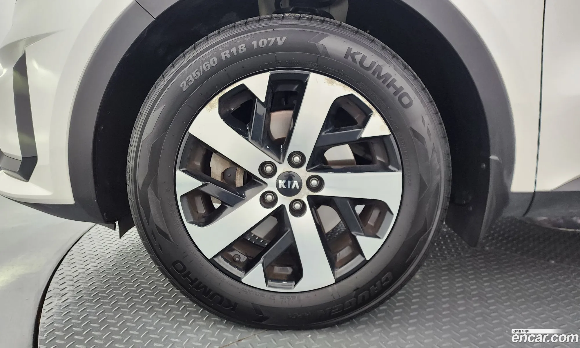 Kia Sorento 2020 KNARH81BHMA026742 — 4