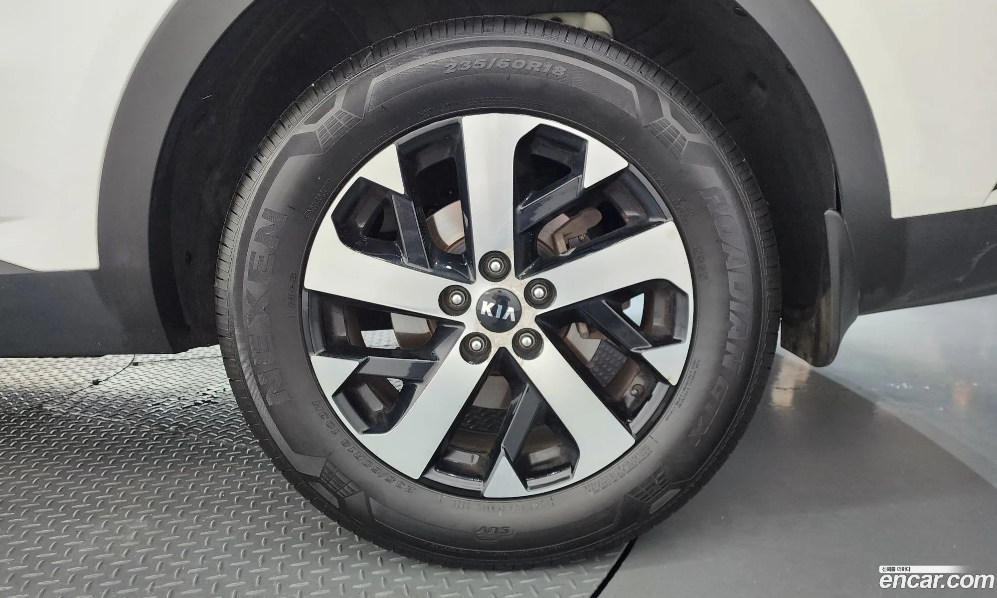 Kia Sorento 2020 KNARH81BHMA026742 — 30