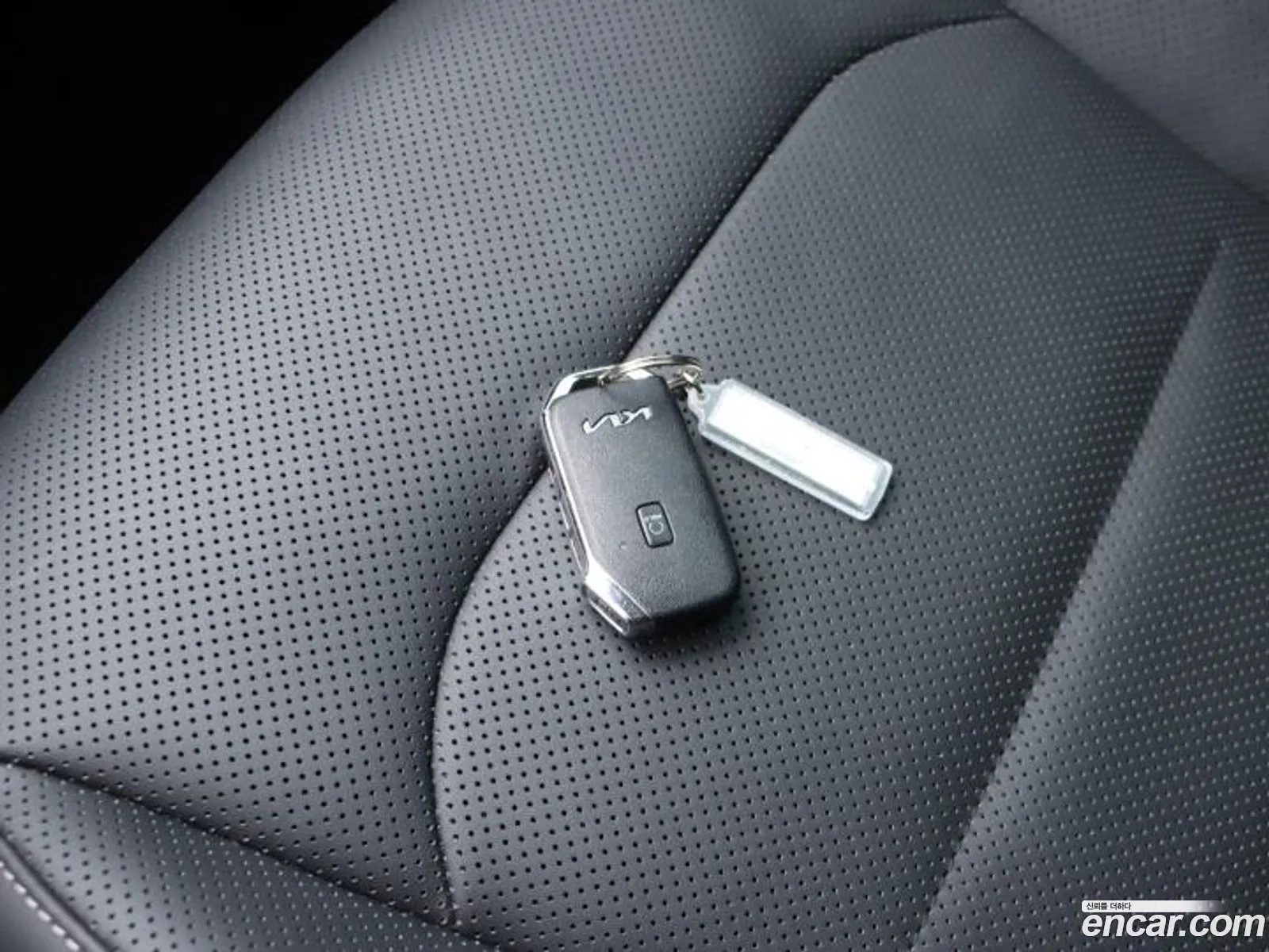 Kia EV6 2023 — 17
