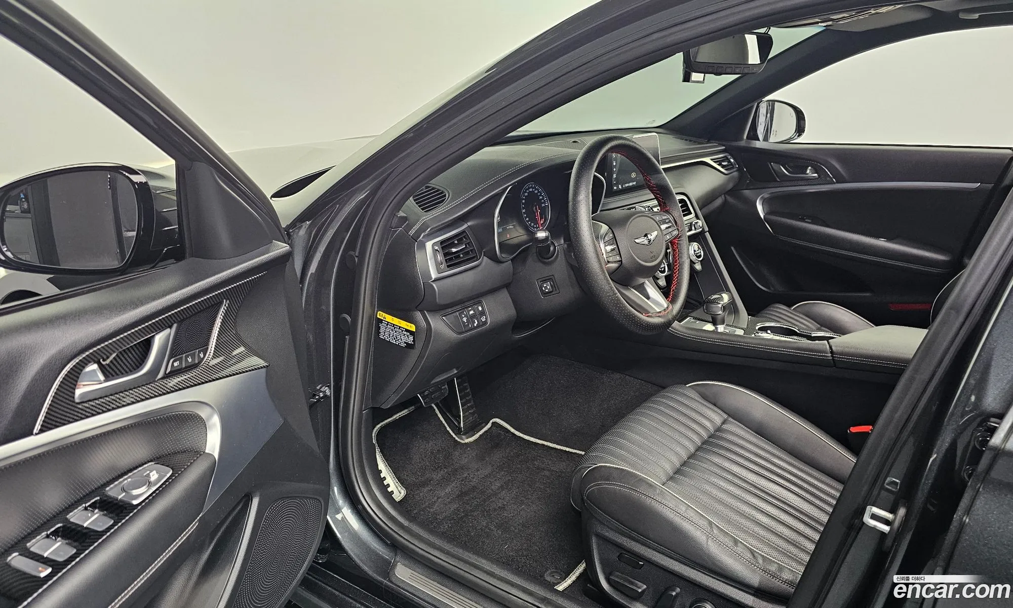 Genesis G70 2019 KMTG741EDKU048876 — 15