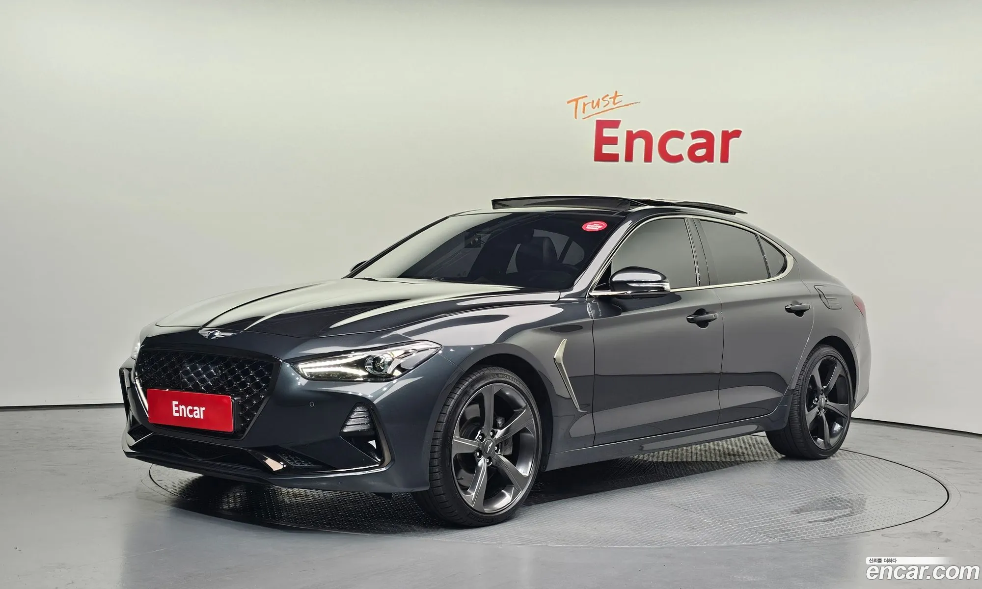 Genesis G70 2019 KMTG741EDKU048876 — 3