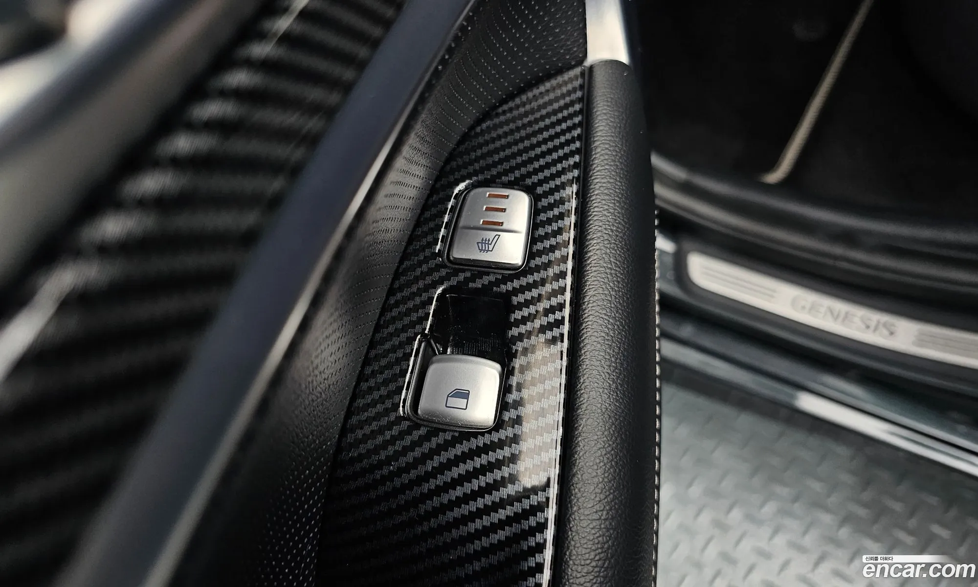 Genesis G70 2019 KMTG741EDKU048876 — 7