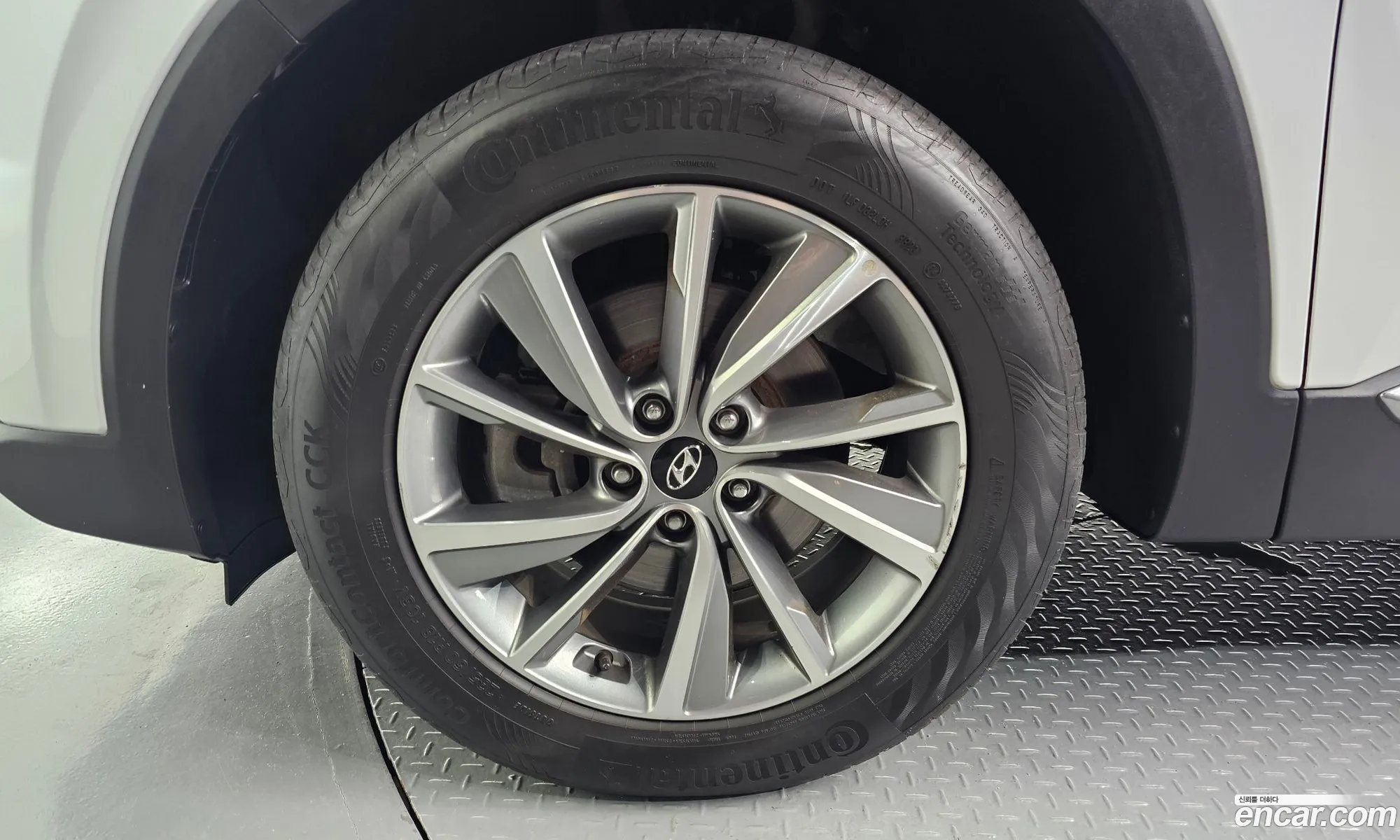 Hyundai Santa Fe TM 2018 KMHS281BBKU060663 — 6