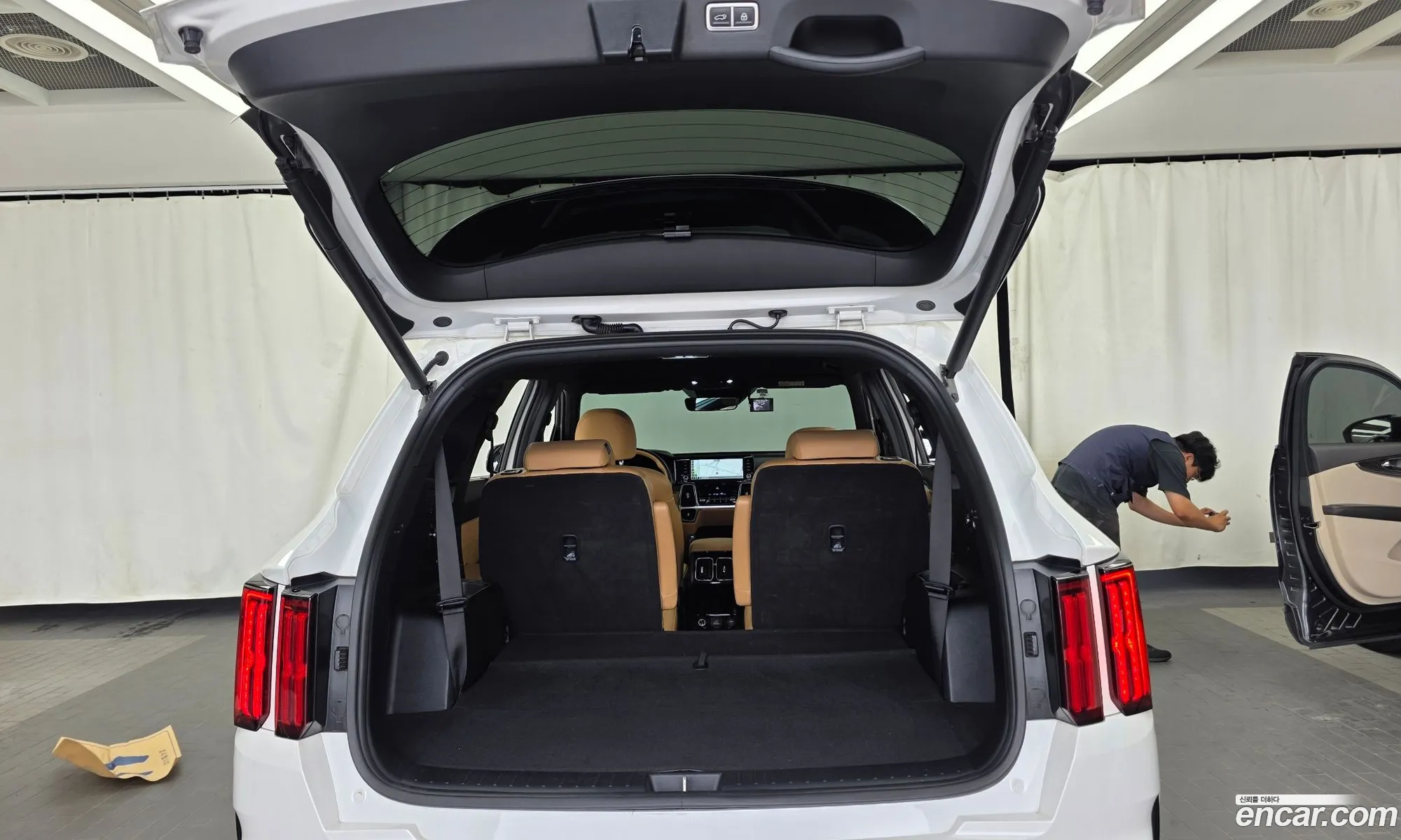 Kia Sorento 2021 KNARG81BGNA122582 — 10