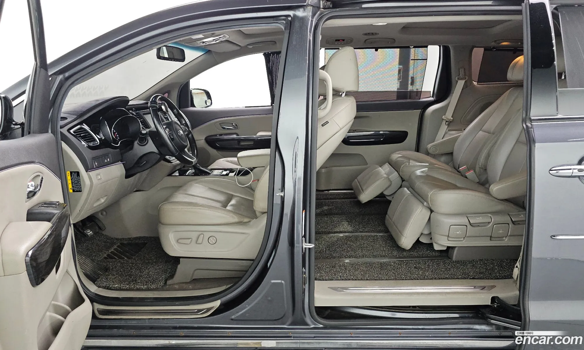 Kia Carnival 2016 KNAME811BHS268565 — 12