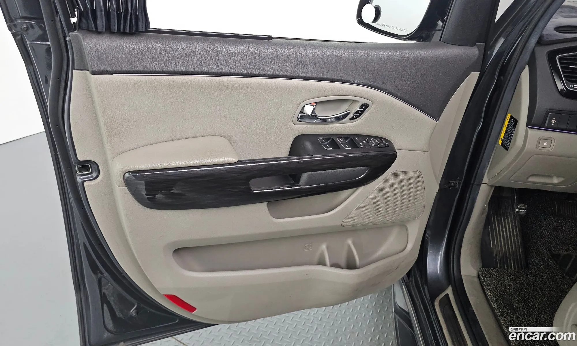 Kia Carnival 2016 KNAME811BHS268565 — 20