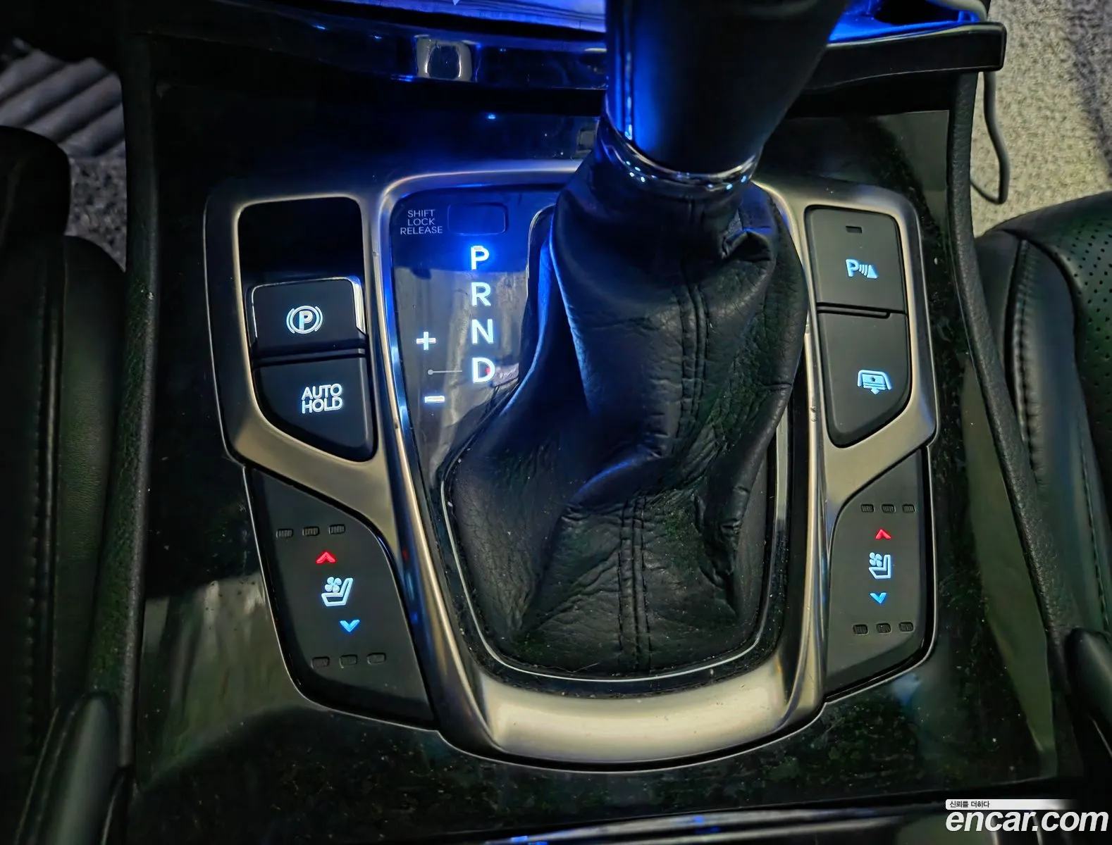 Hyundai Grandeur HG 2012 — 18