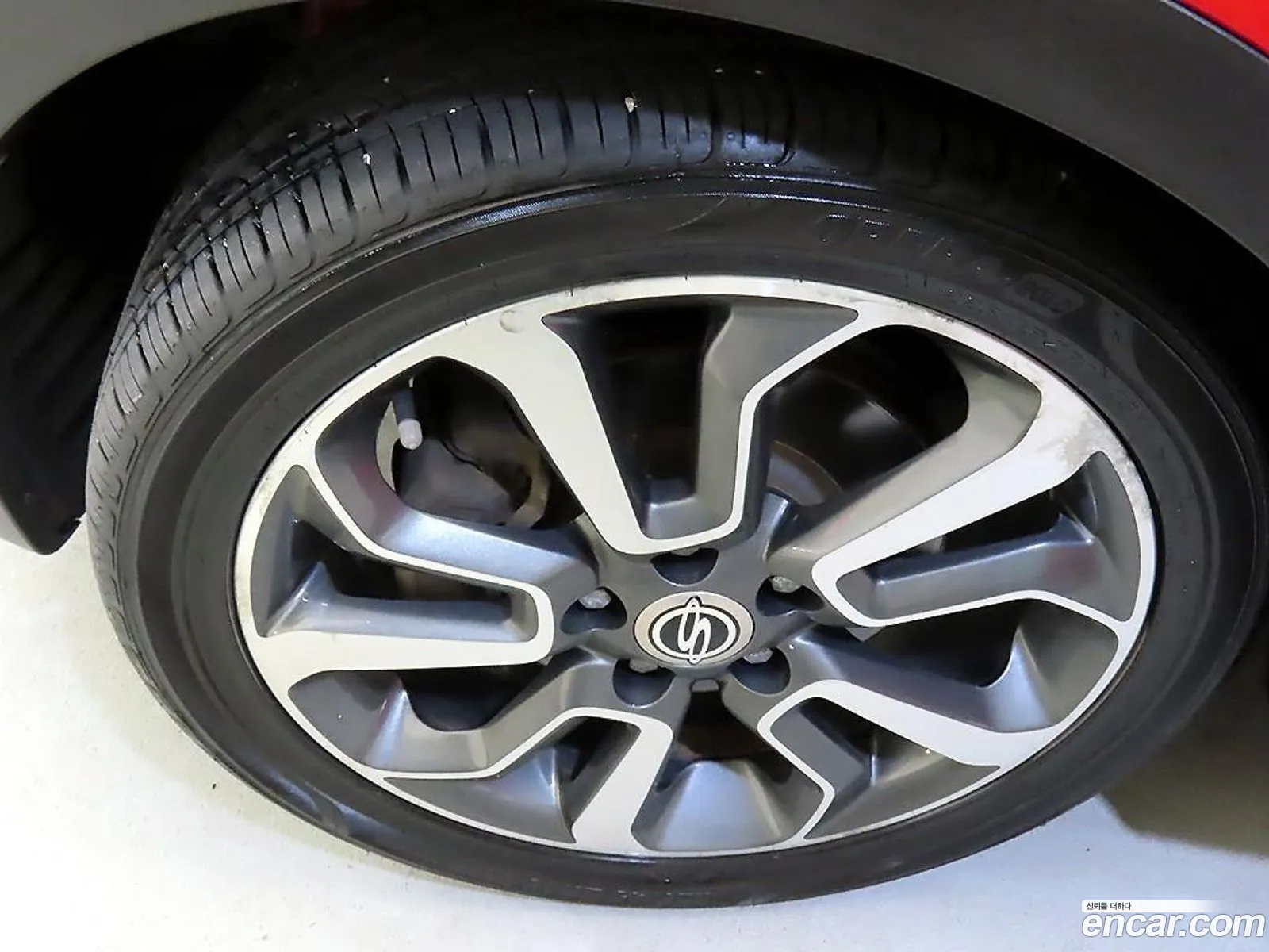 KG Mobility (SsangYong) Tivoli 2015 — 18