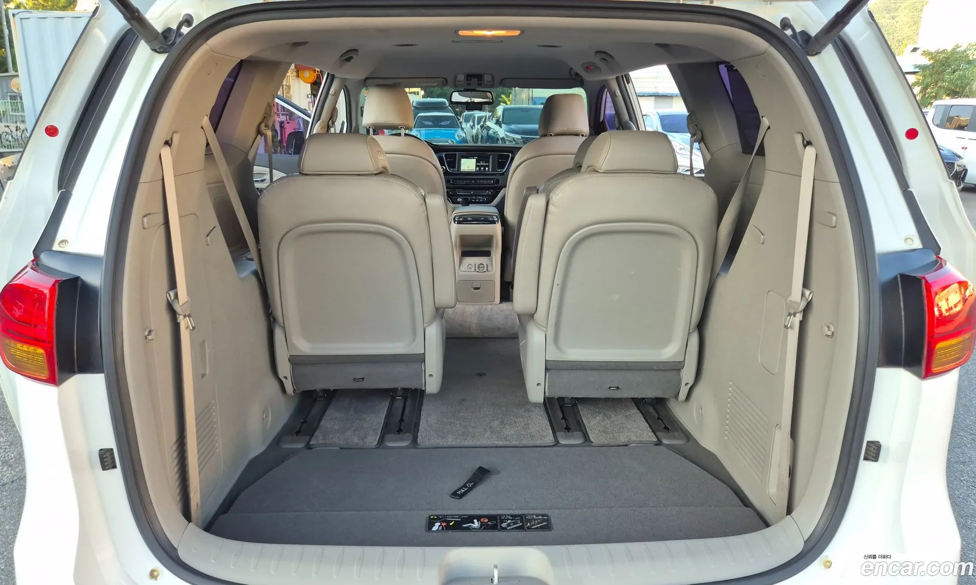 Kia Carnival 2016 — 15