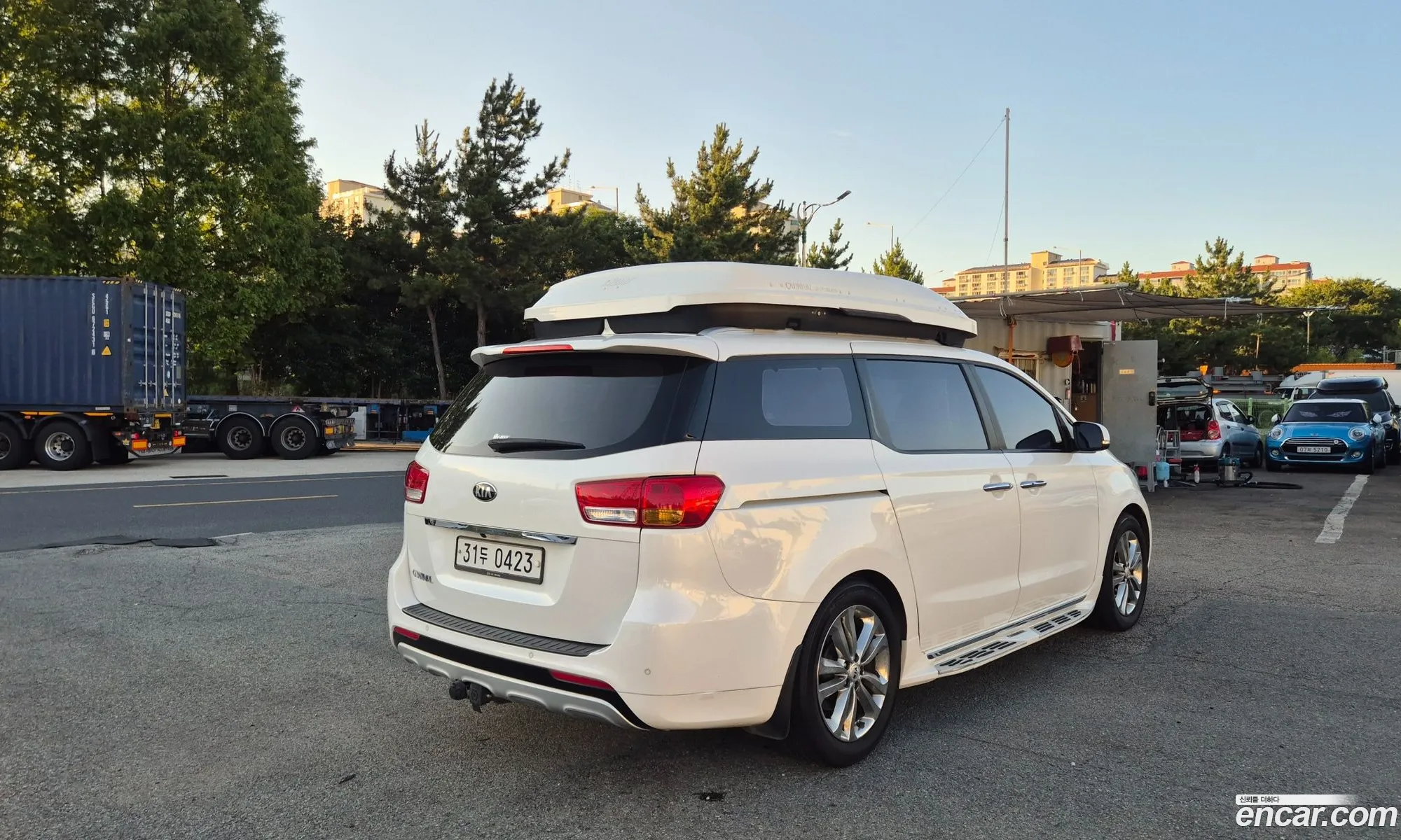 Kia Carnival 2016 — 17