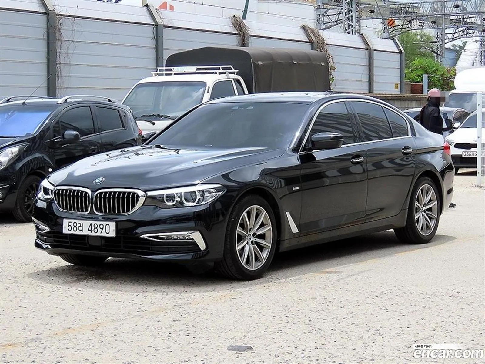 BMW 5 Series 2018 — 8