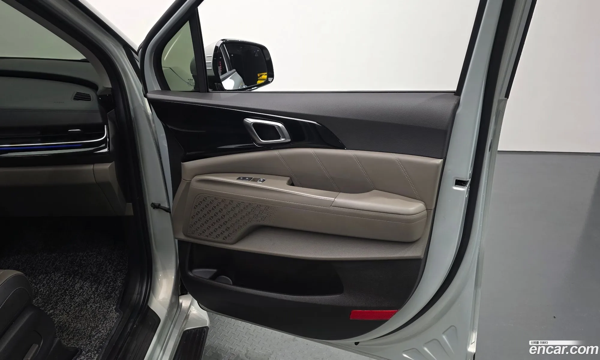 Kia Carnival 2024 — 23