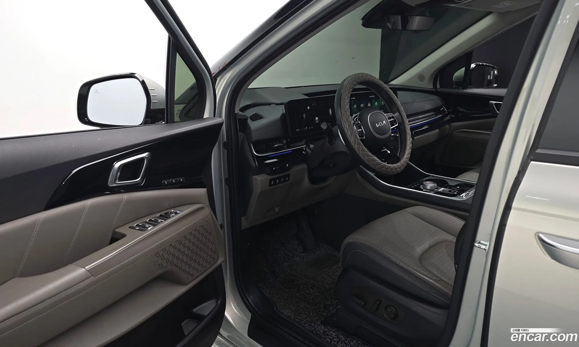 Kia Carnival 2024 — 22