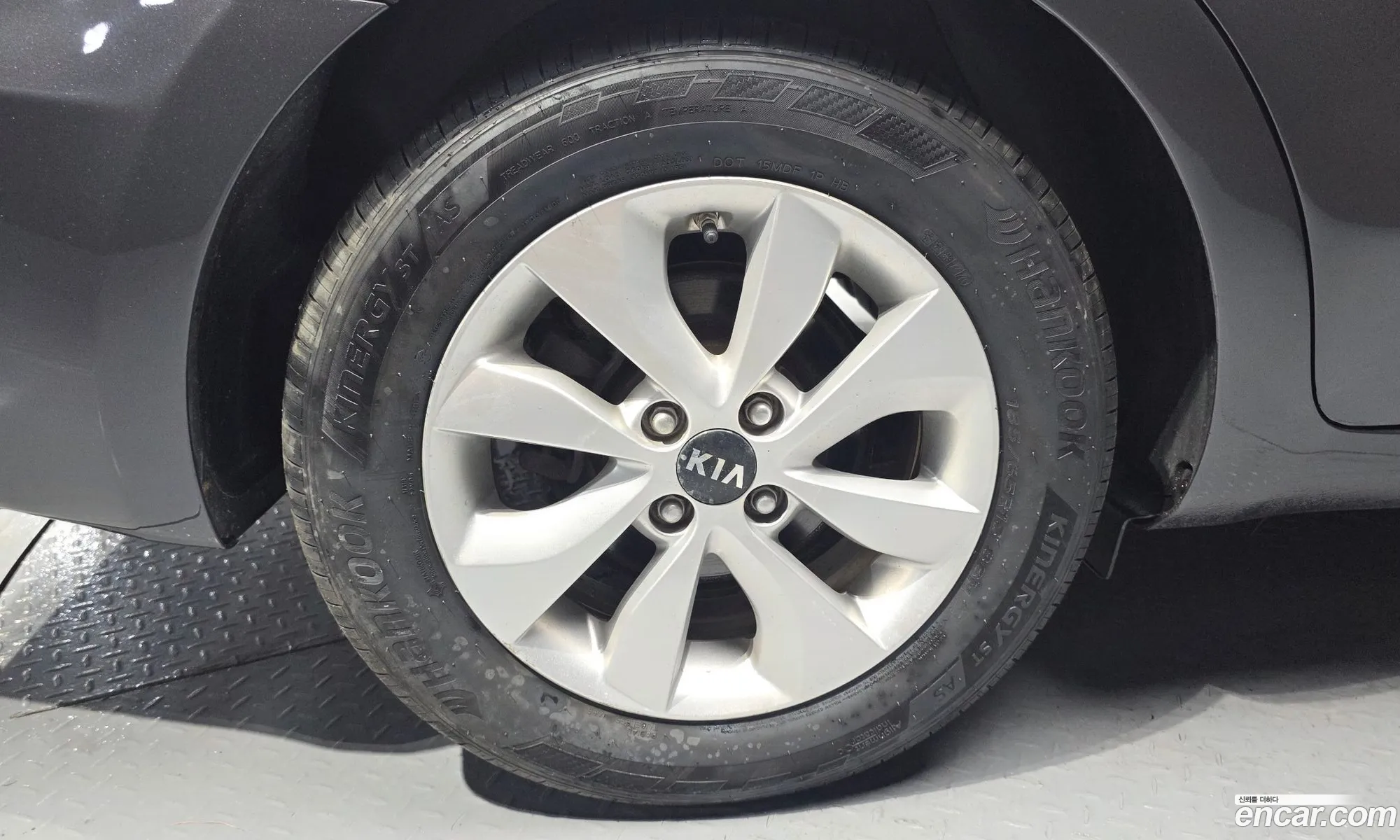 Kia Pride 2015 — 27
