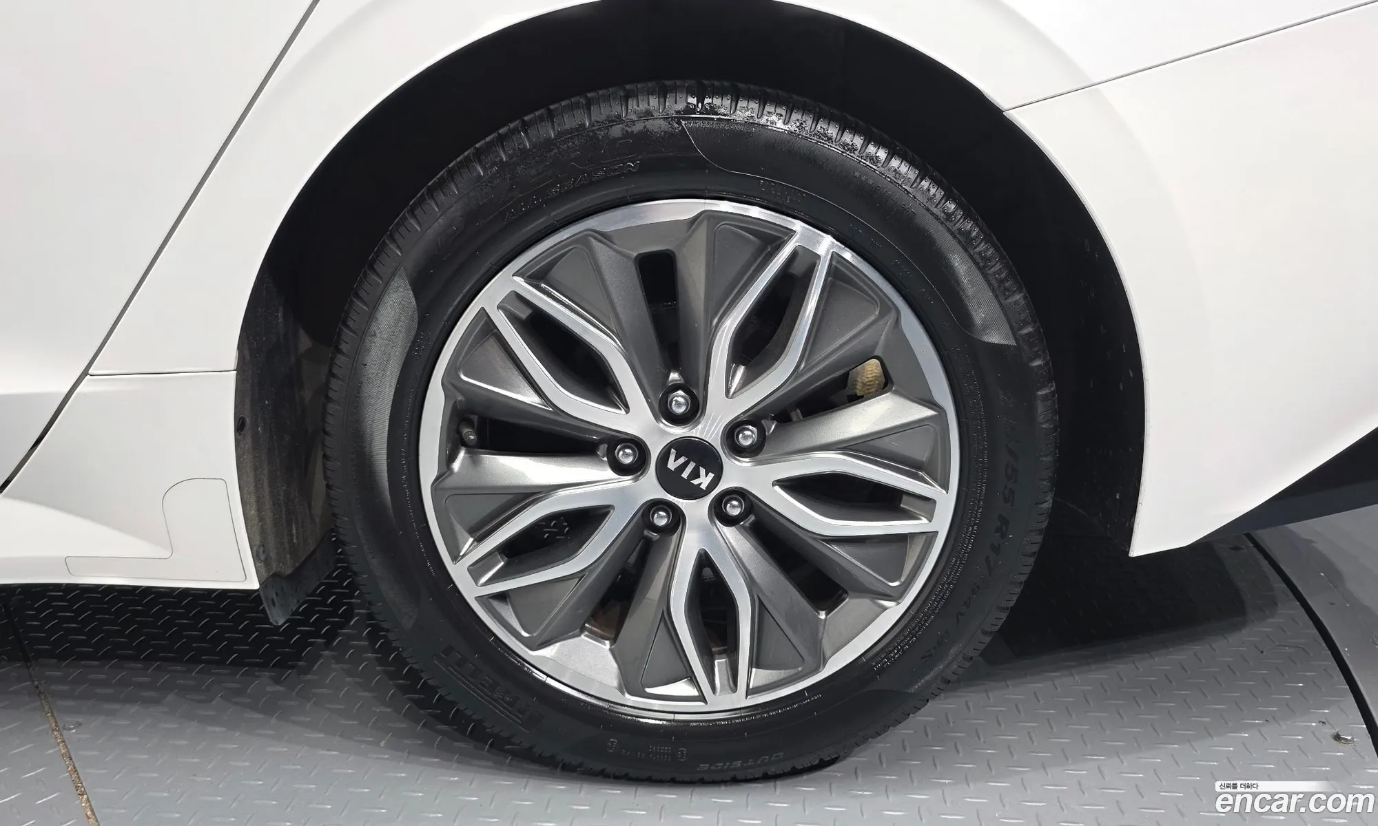 Kia K5 Hybrid 2020 — 2