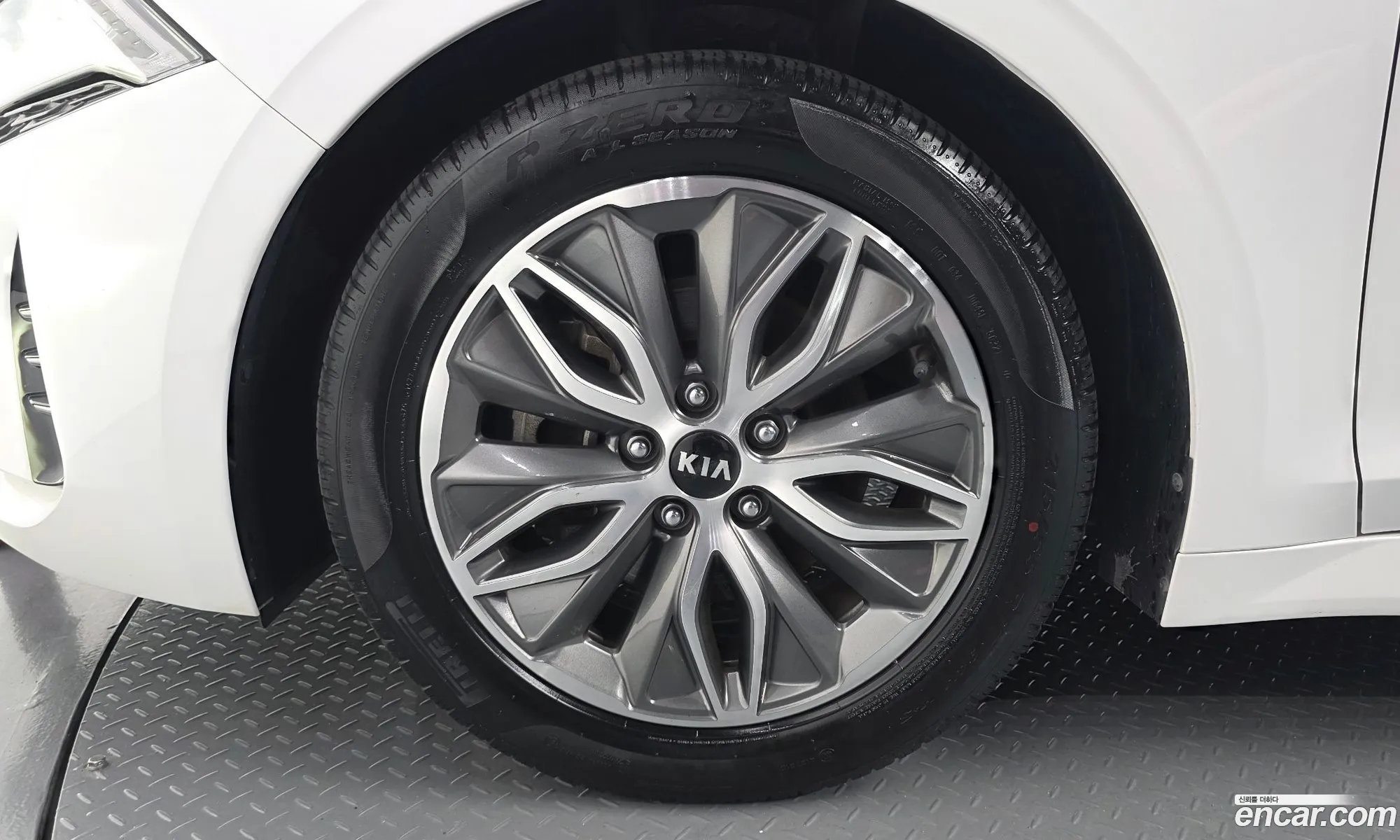 Kia K5 Hybrid 2020 — 22