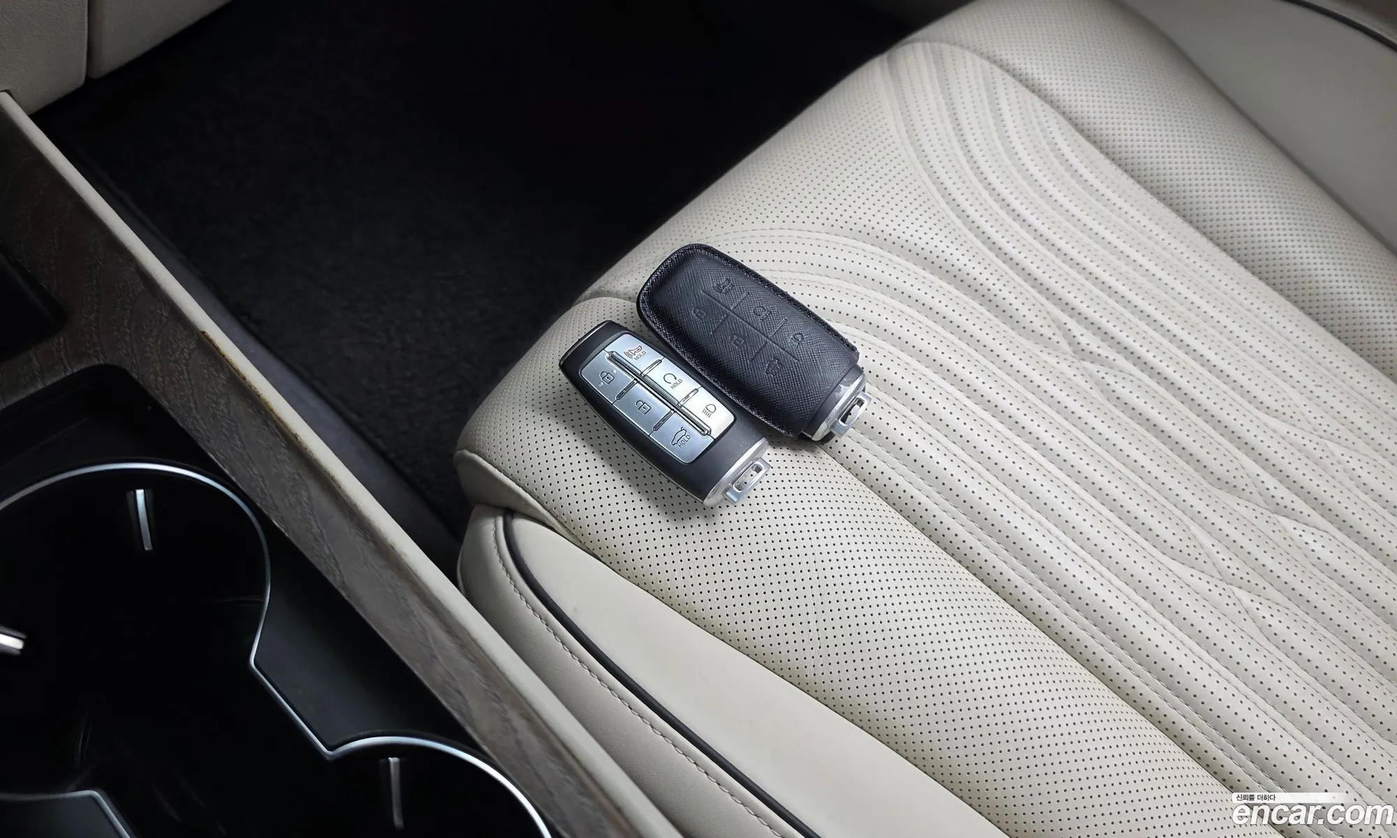Genesis G80 2020 KMTGB41CBMU050114 — 14