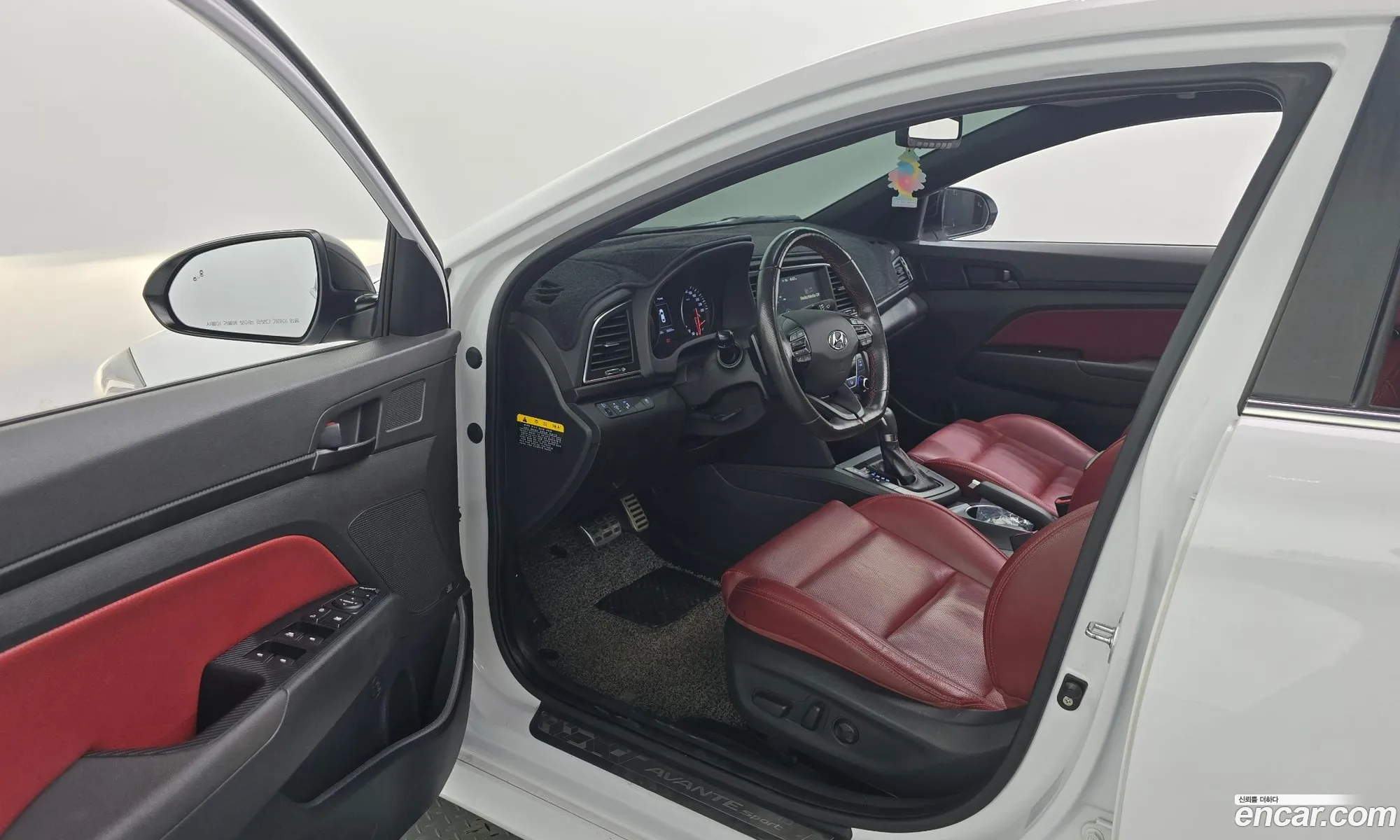 Hyundai Elantra AD 2016 — 2