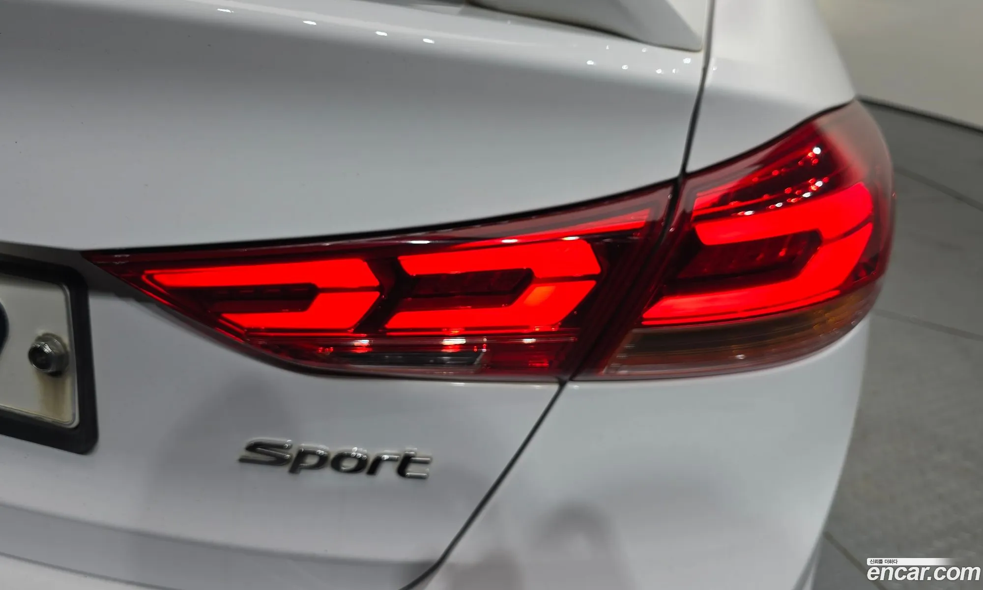 Hyundai Elantra AD 2016 — 29