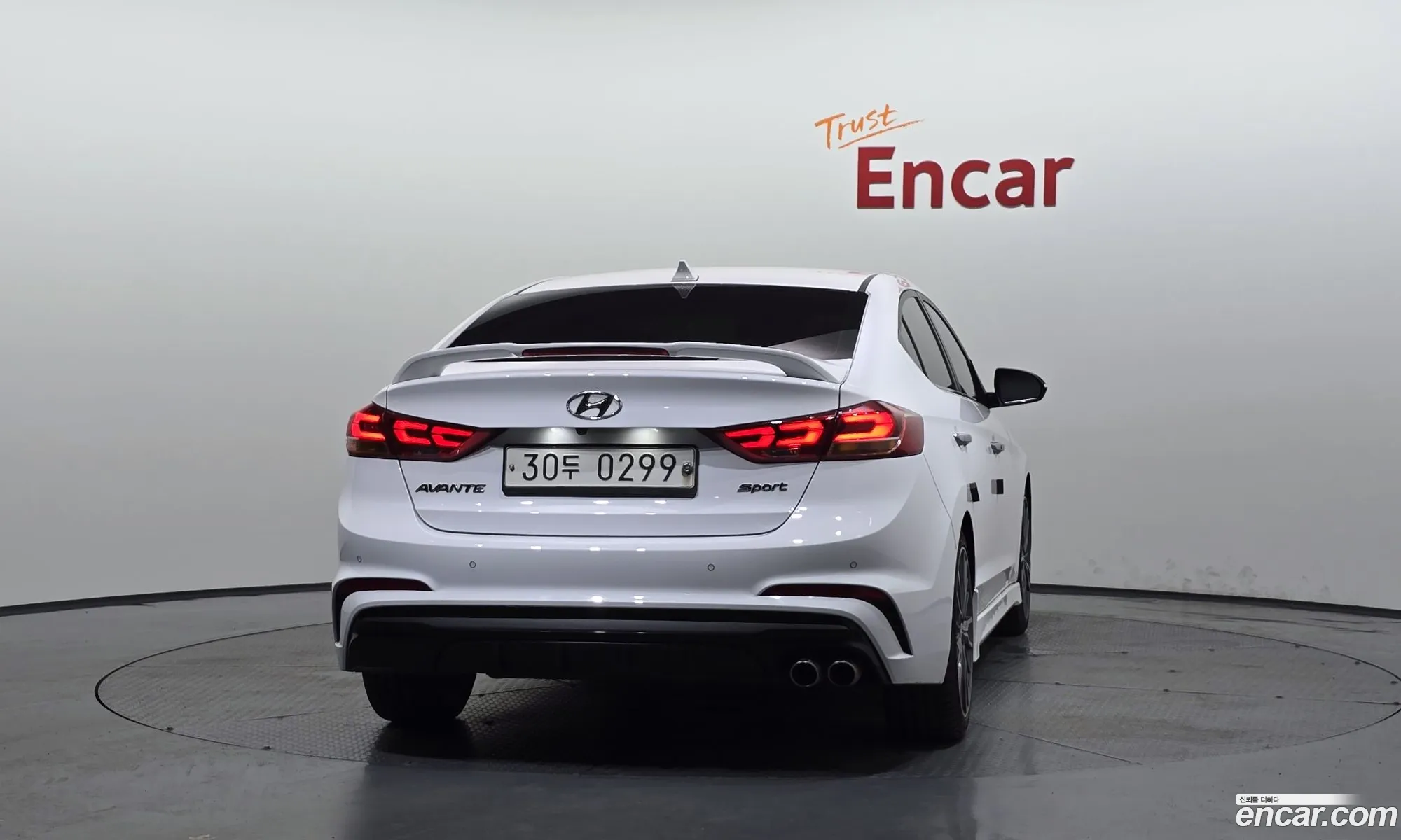 Hyundai Elantra AD 2016 — 19