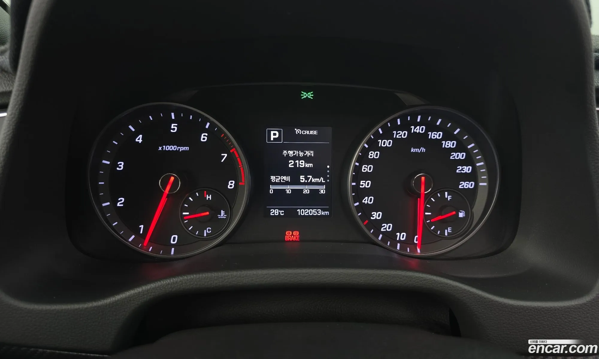 Hyundai Elantra AD 2016 — 16