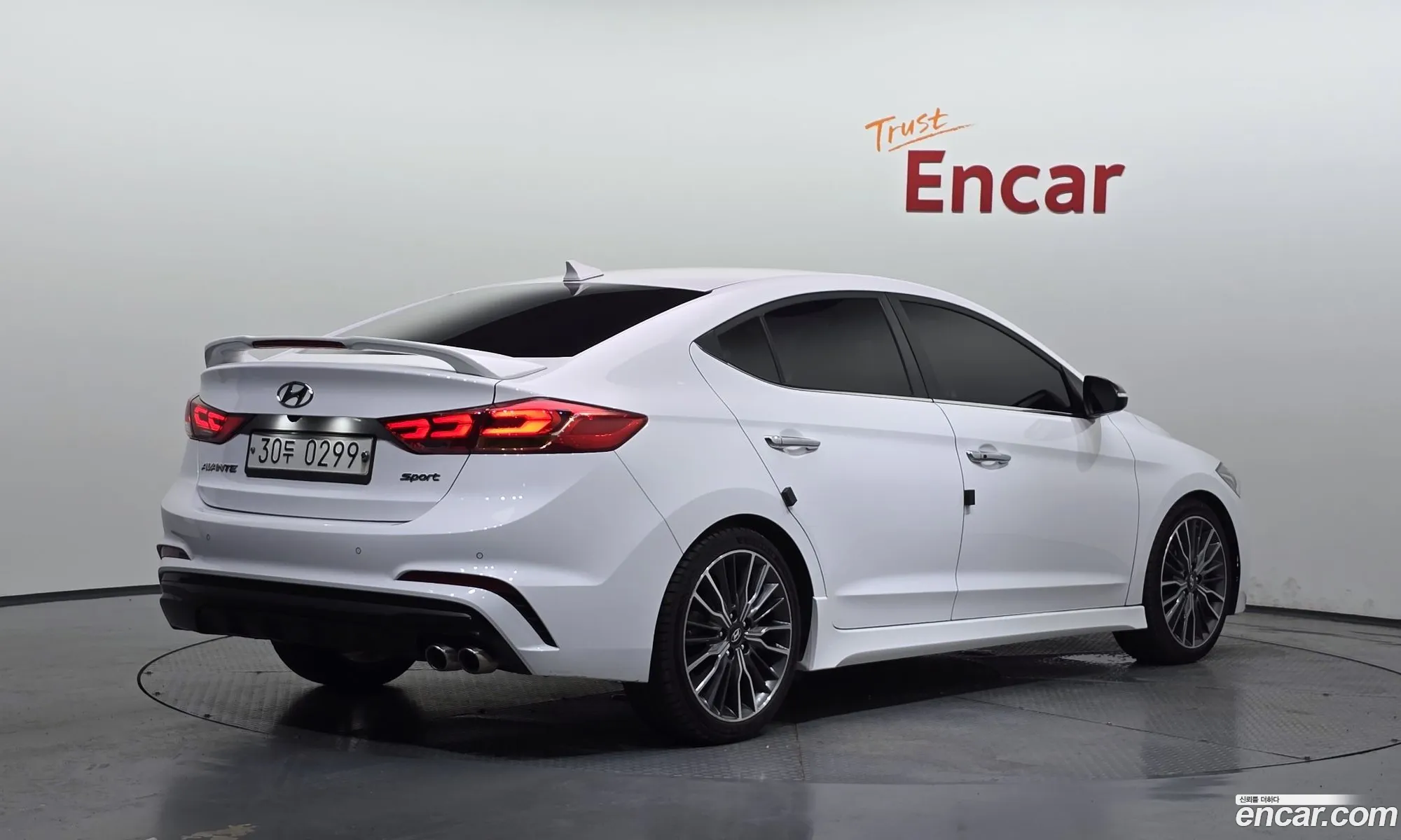 Hyundai Elantra AD 2016 — 25