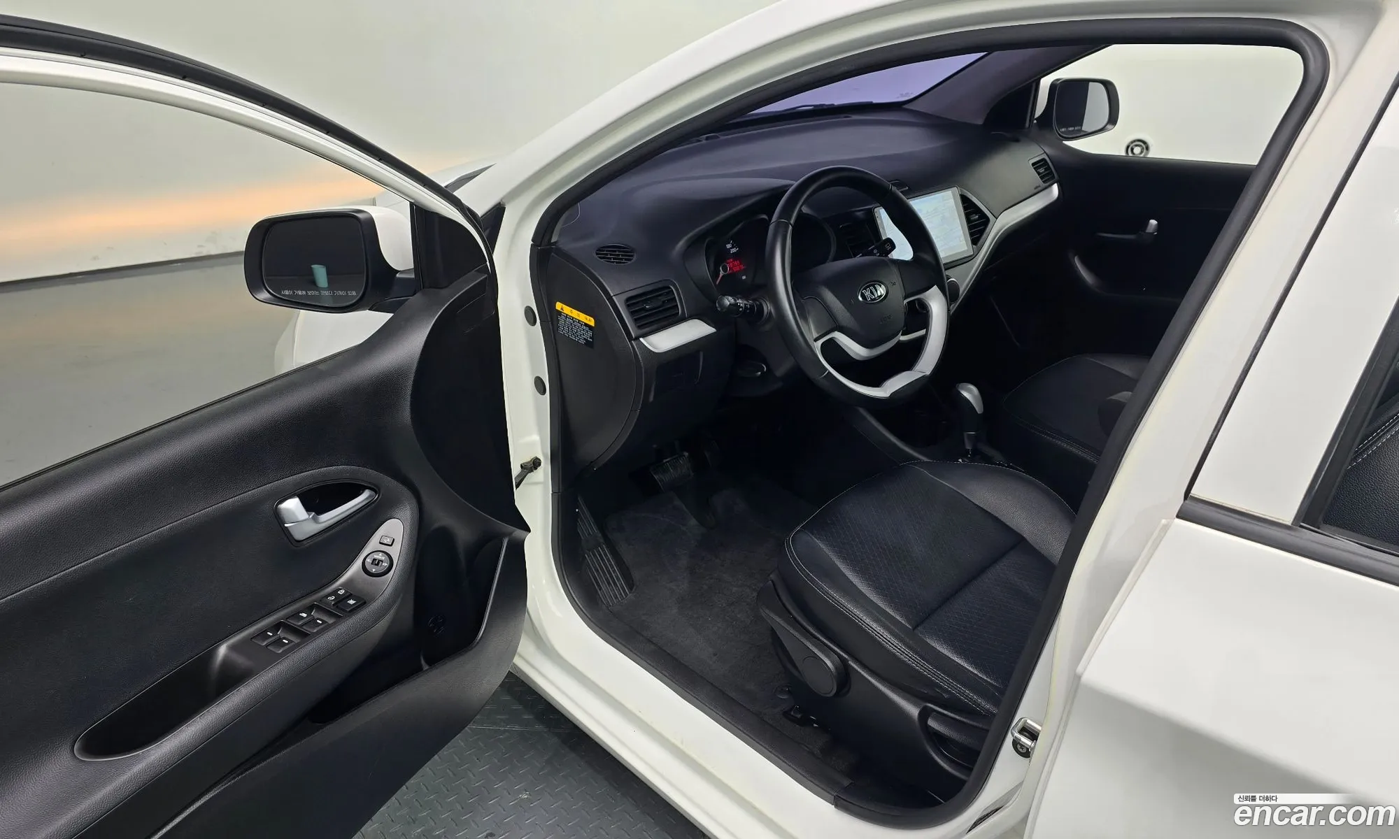 Kia Morning 2014 KNABX511BFT918337 — 11