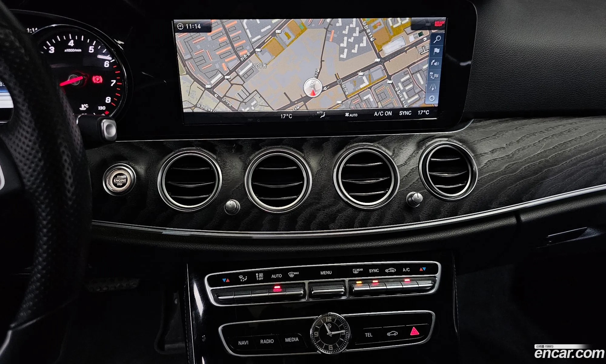 Mercedes-Benz E-Class W213 2017 WDDZF4CB9JA301992 — 19