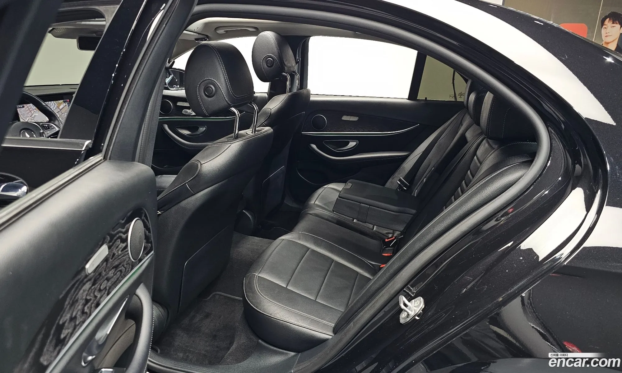 Mercedes-Benz E-Class W213 2017 WDDZF4CB9JA301992 — 15