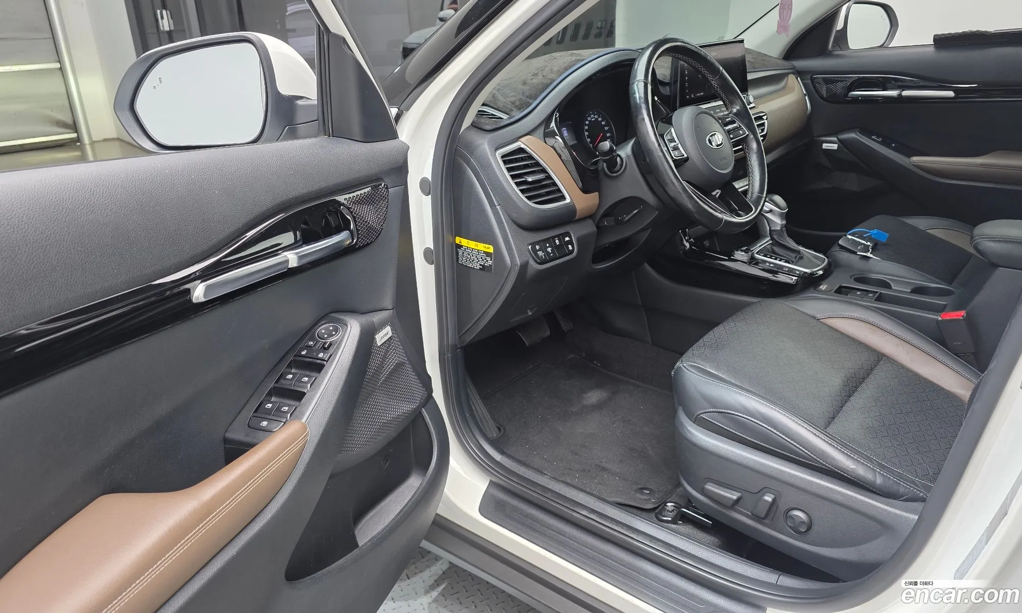 Kia Seltos 2019 KNAET815HLK029478 — 10