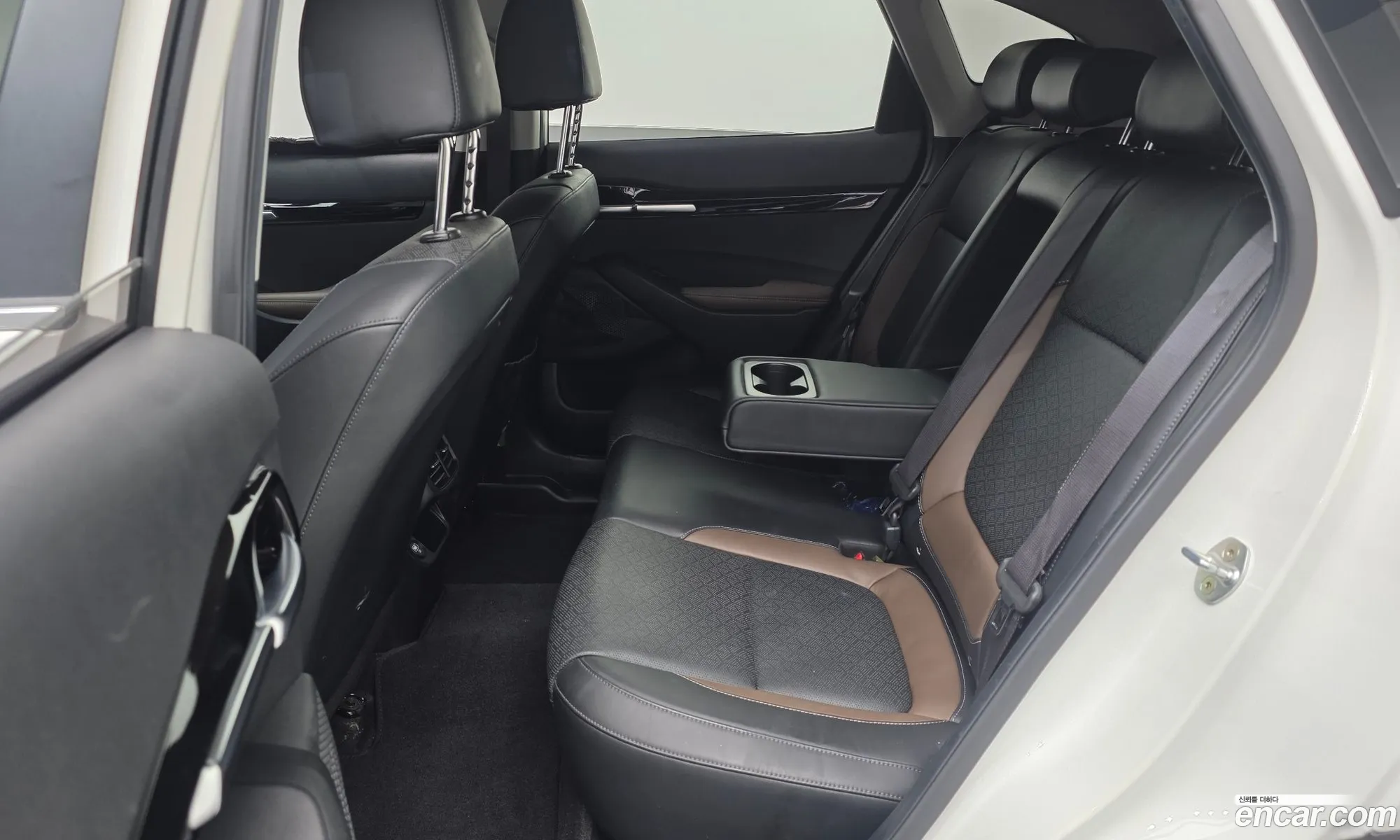 Kia Seltos 2019 KNAET815HLK029478 — 19