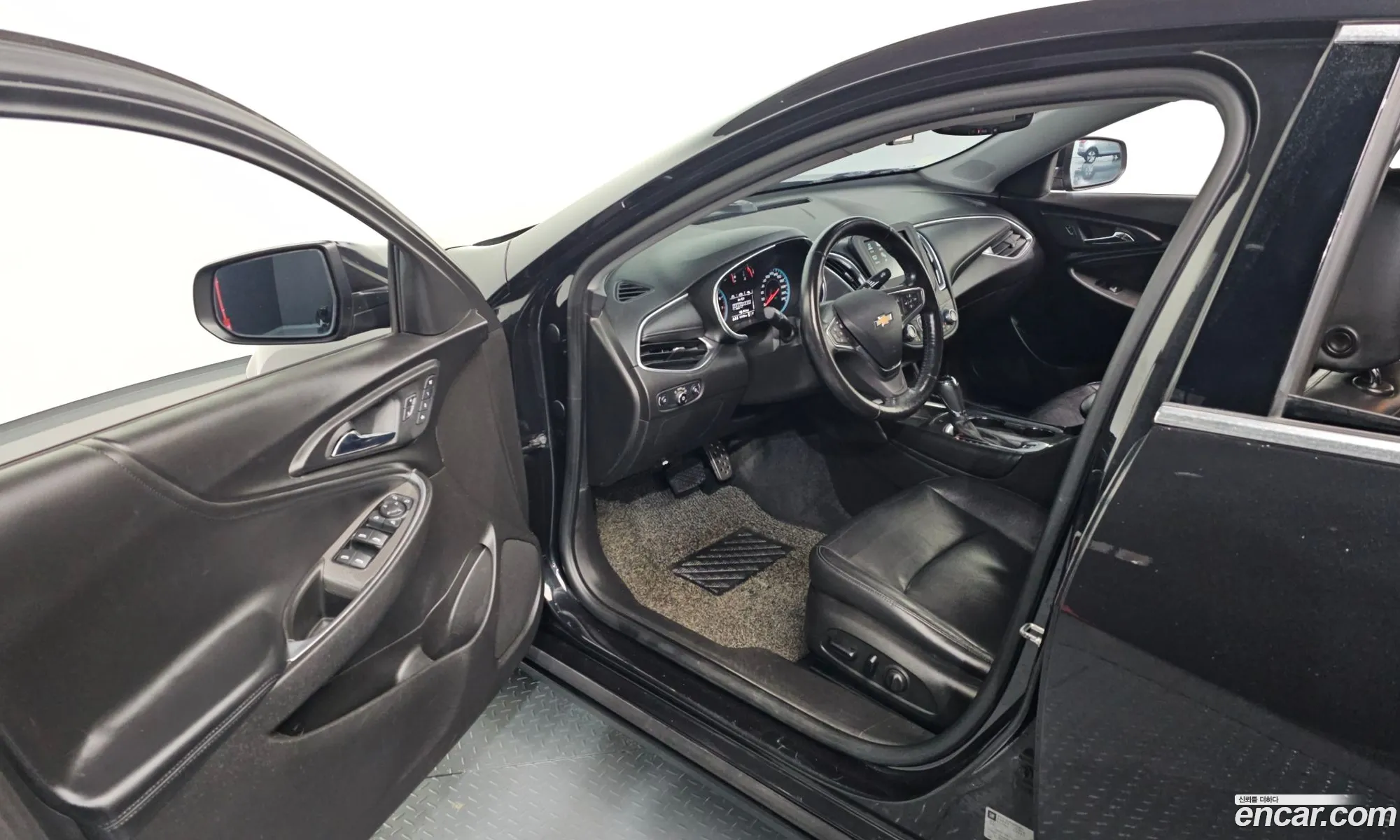 Chevrolet (GM Daewoo) Malibu 2016 — 24
