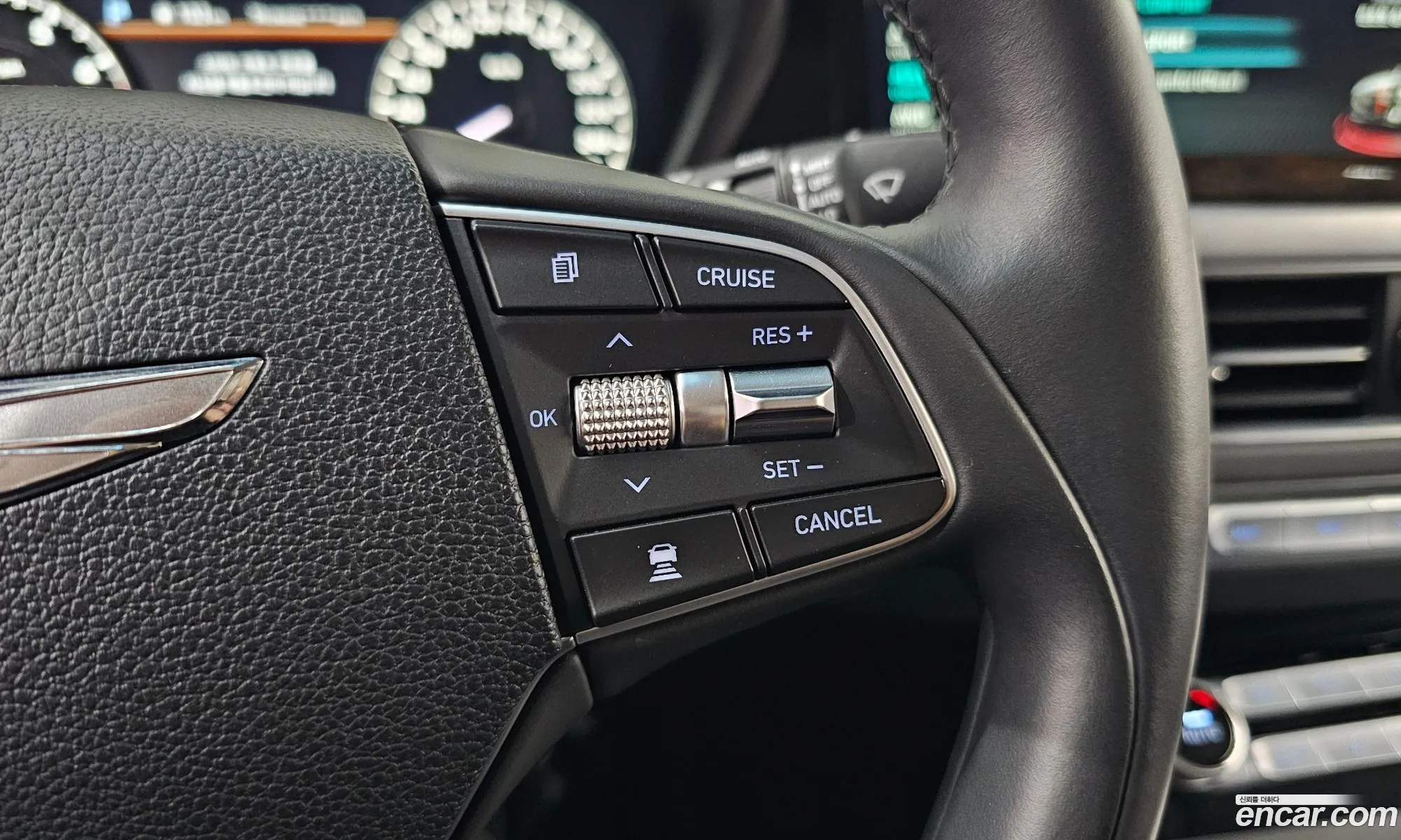 Genesis G90 2021 KMHG241DDMU091392 — 21