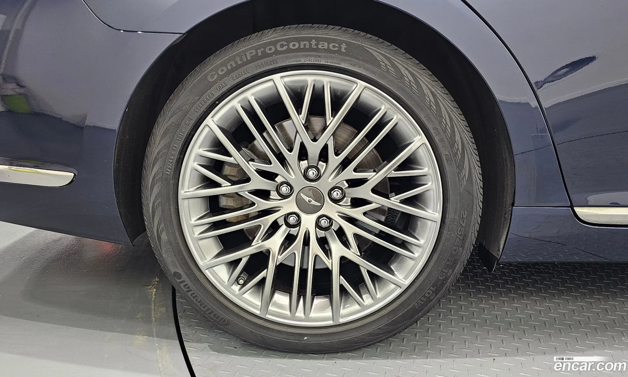 Genesis G90 2021 KMHG241DDMU091392 — 11