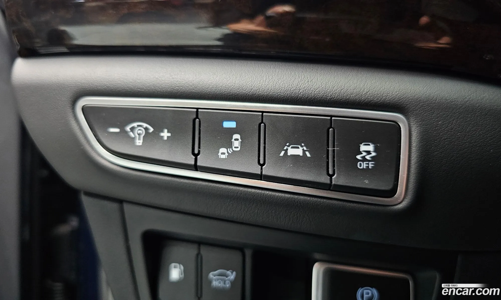 Genesis G90 2021 KMHG241DDMU091392 — 13