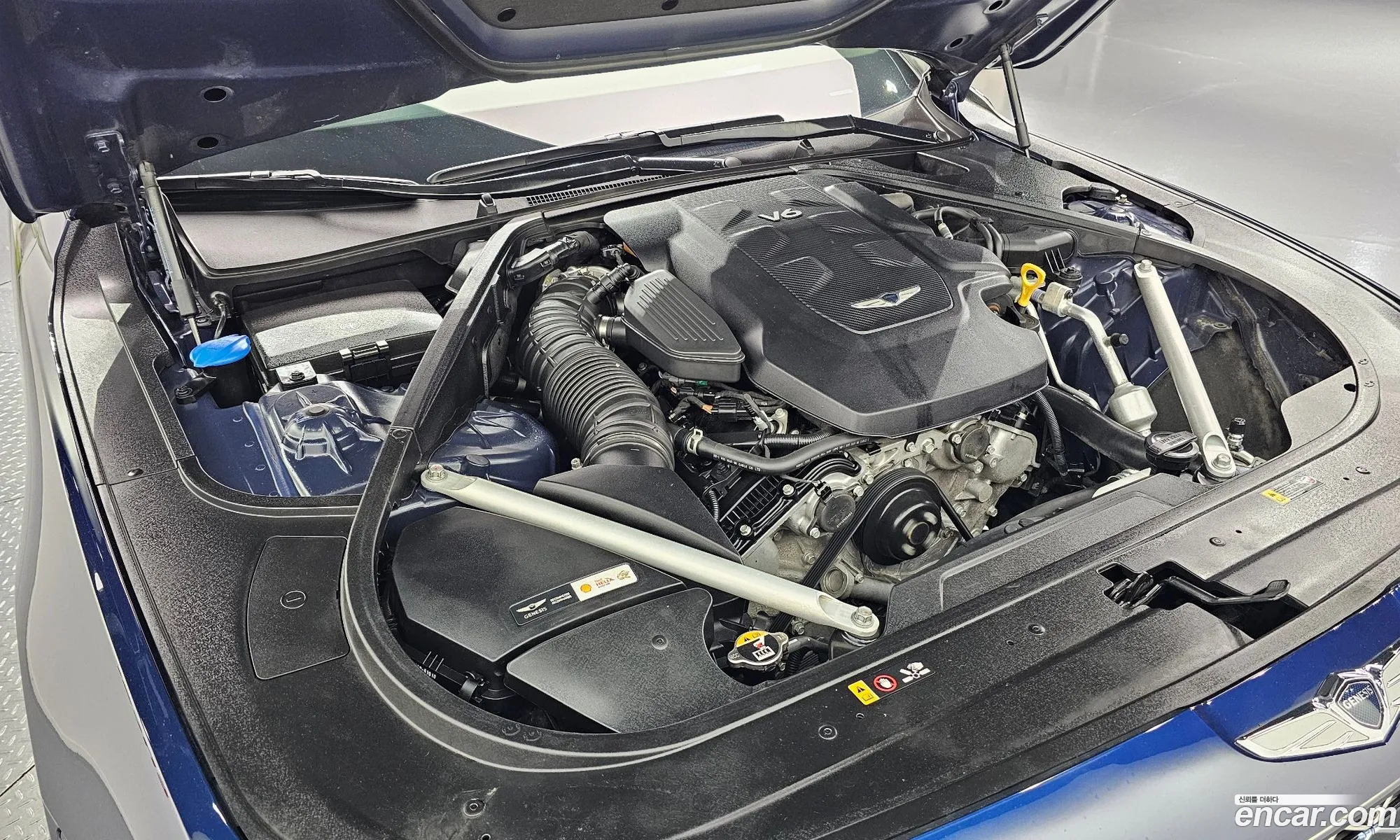 Genesis G90 2021 KMHG241DDMU091392 — 17