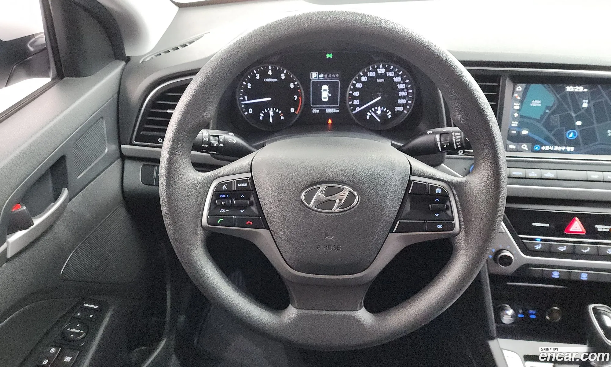 Hyundai Elantra AD 2018 — 17