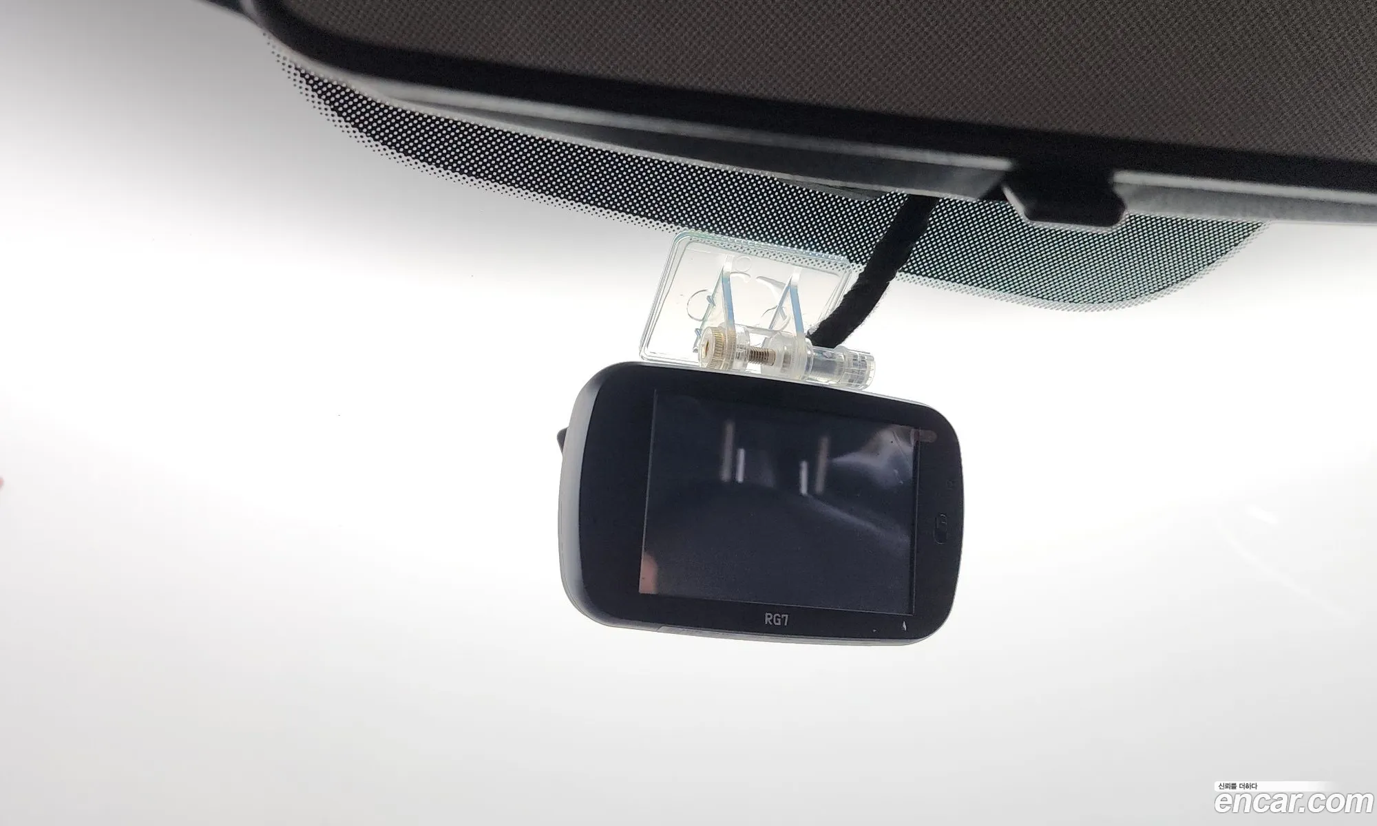 Hyundai Elantra AD 2018 — 13
