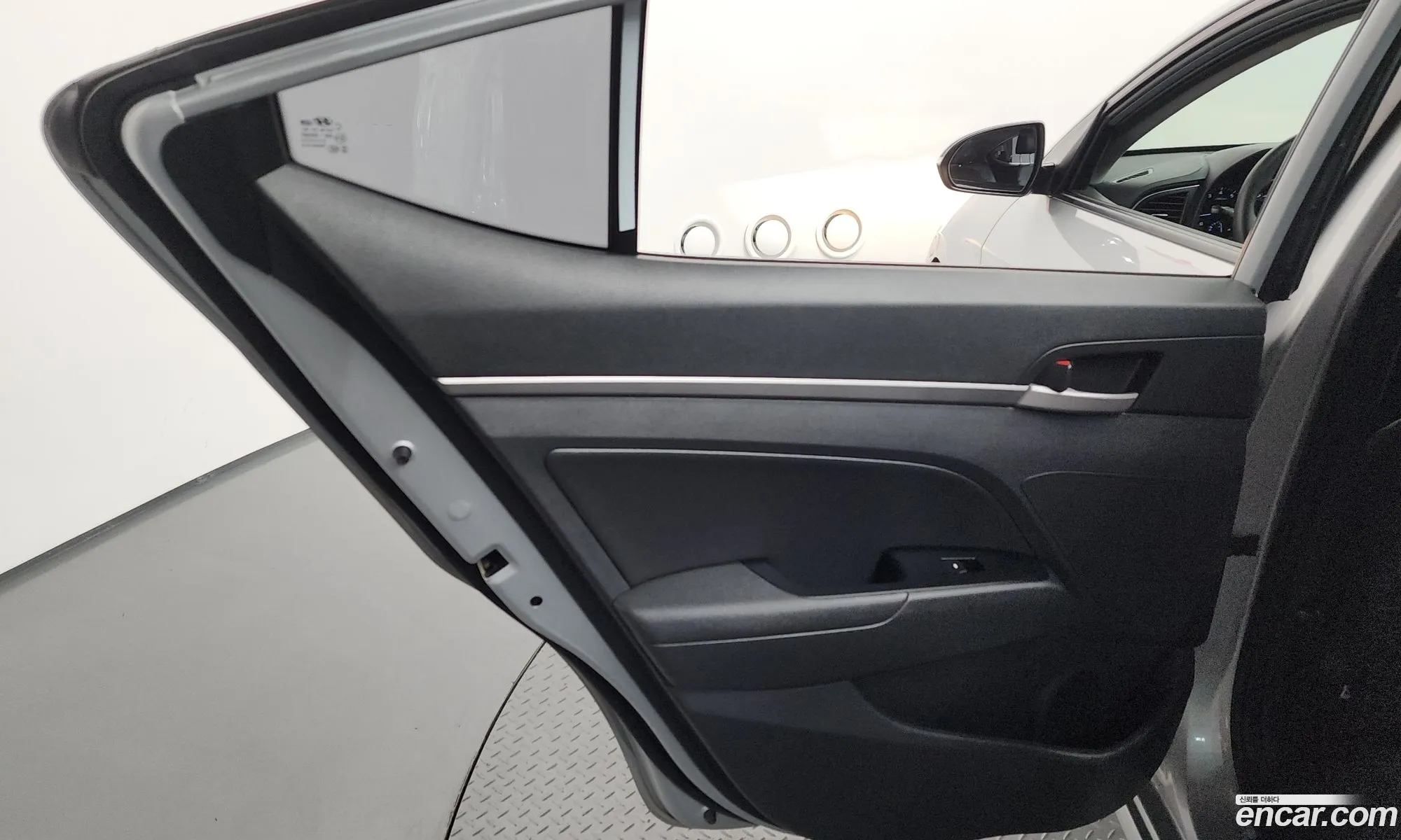 Hyundai Elantra AD 2018 — 8